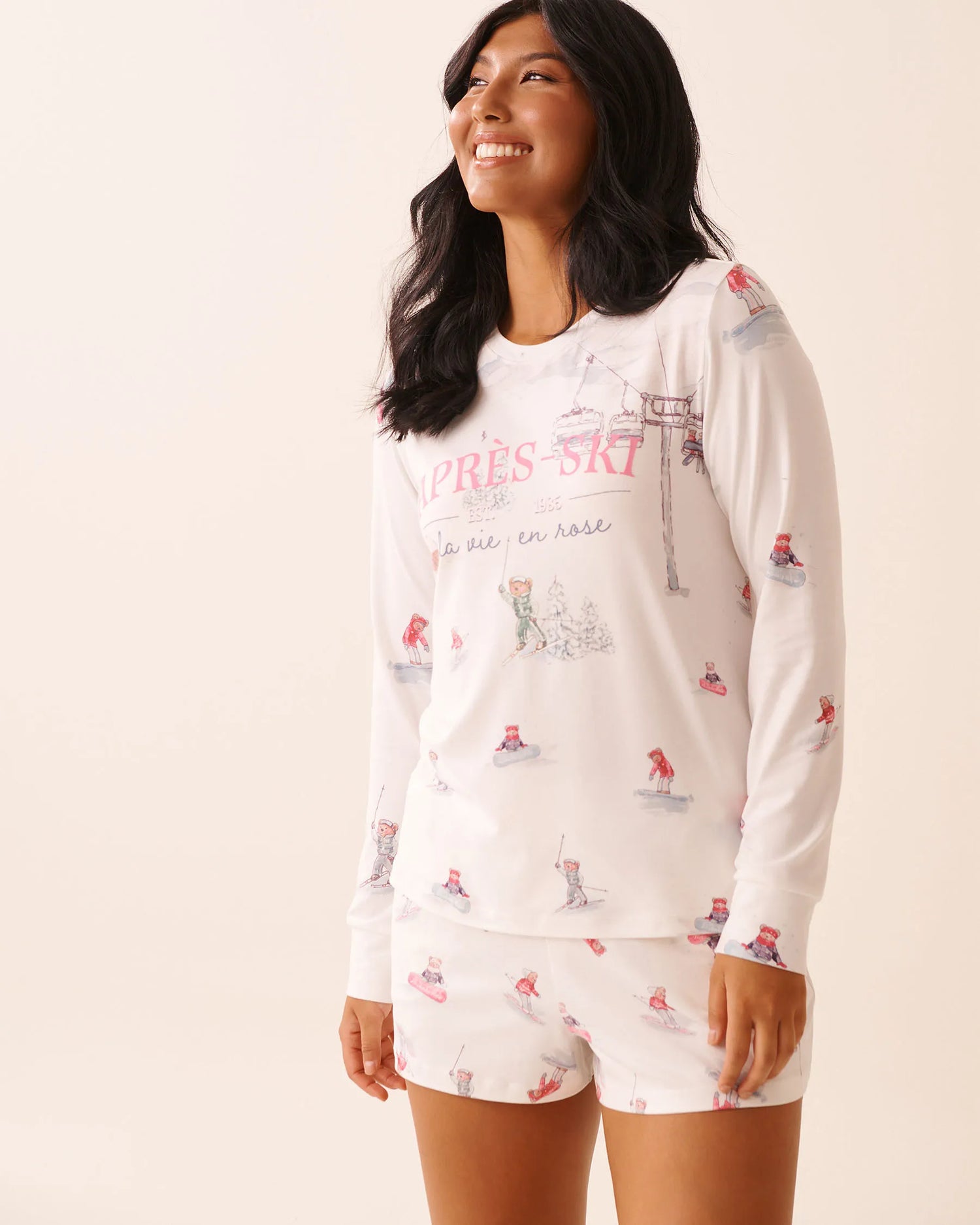 La Vie en Rose_Snow White Ski Placement_Apr�s-Ski Print Super Soft Long Sleeve Shirt_40100813_P10549_03