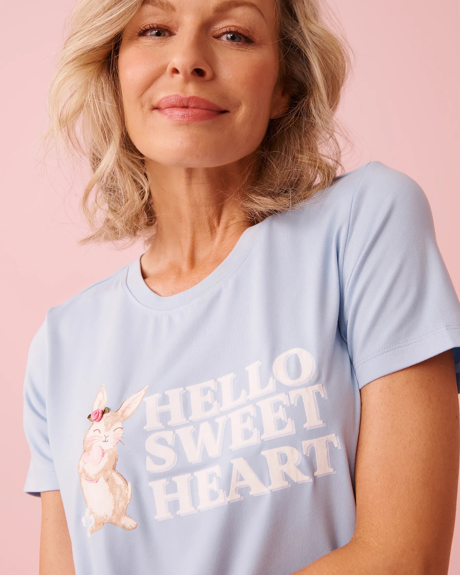La Vie en Rose Windsurfer Women Bunny Print Super Soft T-shirt SKU: 40100826_40264 Image 03