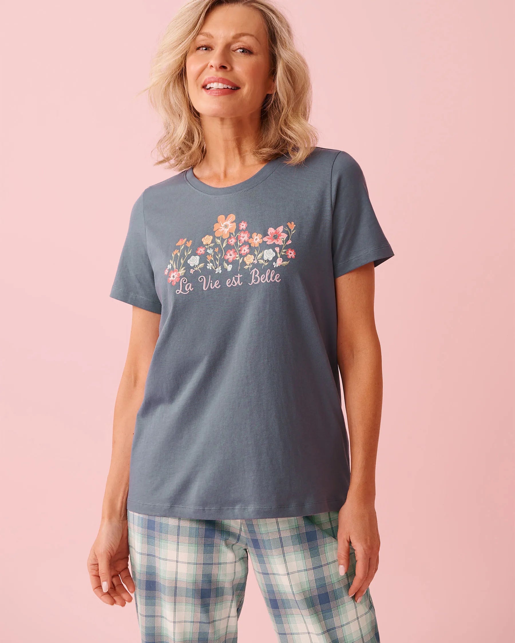 La Vie en Rose China Blue Women Floral Print Cotton Crew Neck T-shirt SKU: 40100836_40126 Image 01