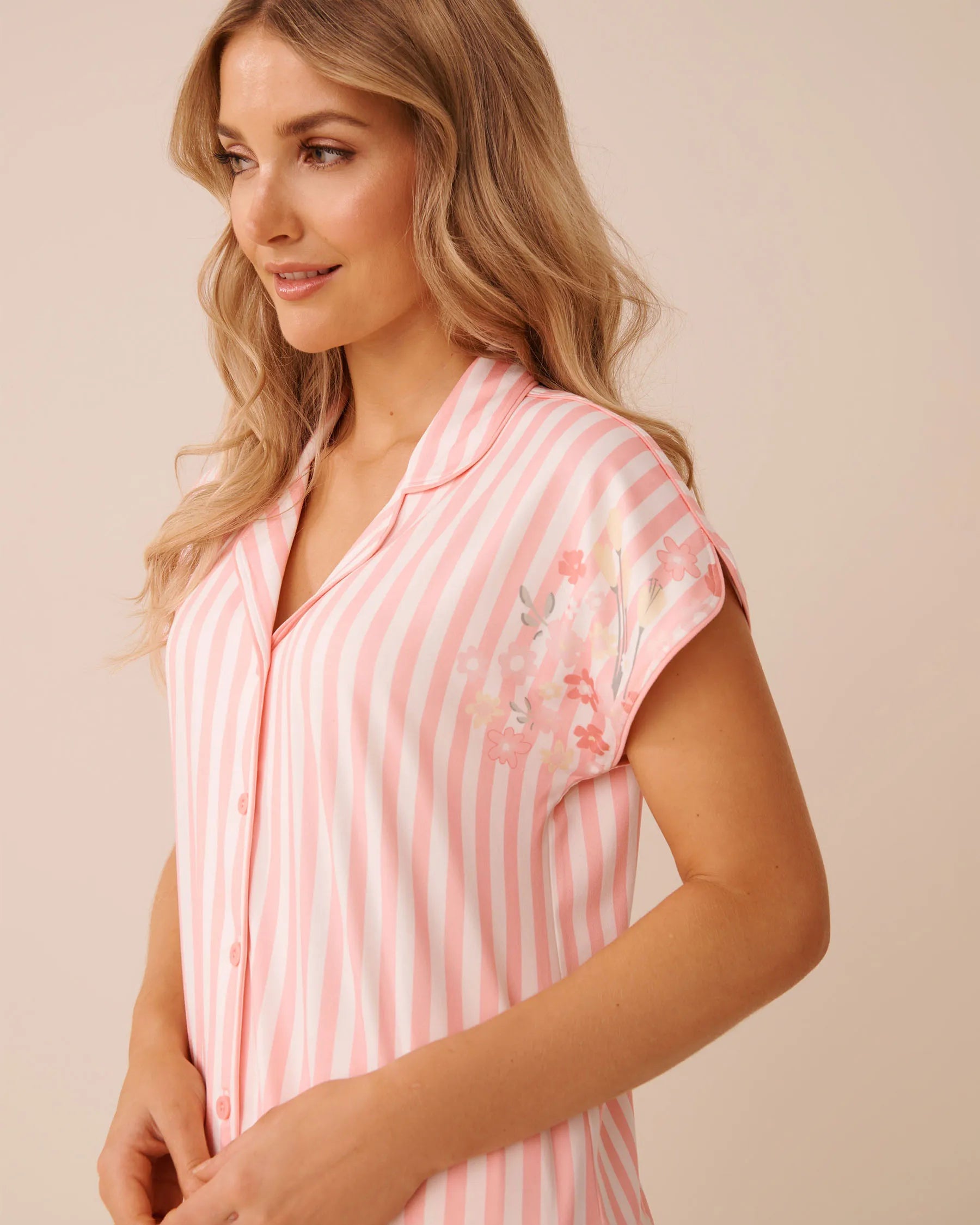 La Vie en Rose Pink Icing Placement Women Floral Stripe Print Super Soft Button-down Shirt SKU: 40100840_P60473 Image 03