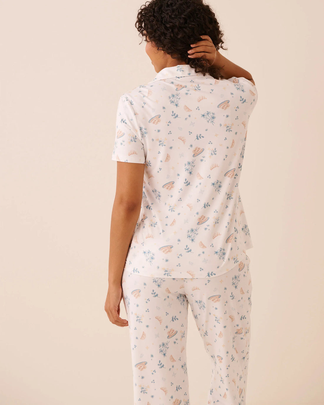 La Vie en Rose Snow White Brunch Women Brunch Print Super Soft Button-down Shirt SKU: 40100844_P10587 Image 02