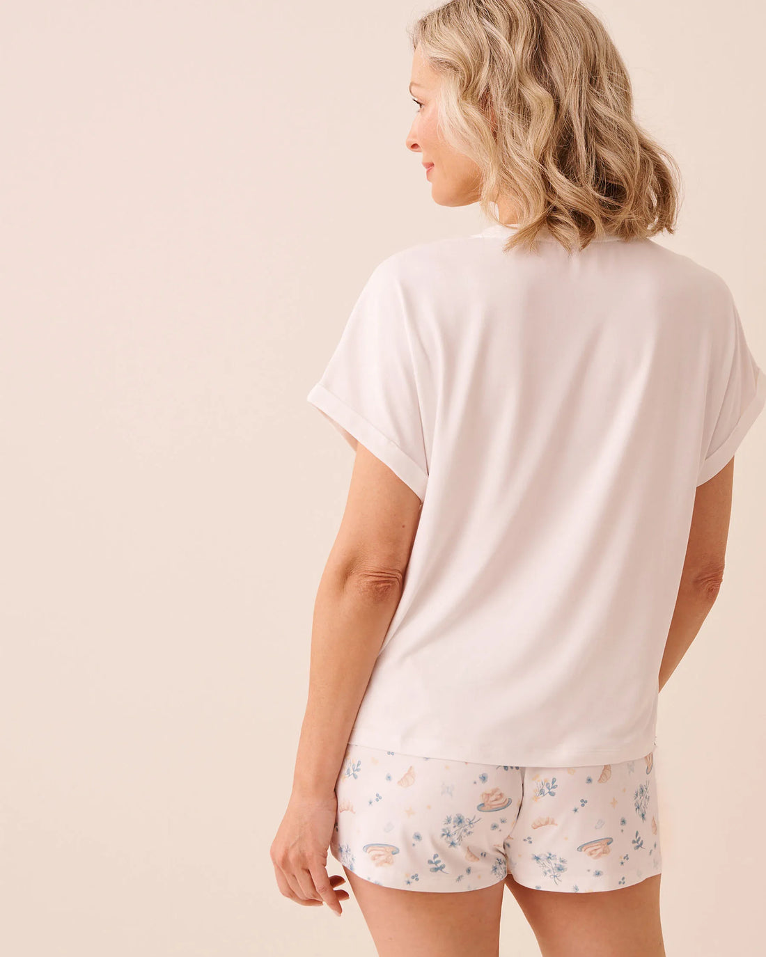La Vie en Rose Snow White Women Brunch Print Super Soft T-shirt SKU: 40100845_10011 Image 02
