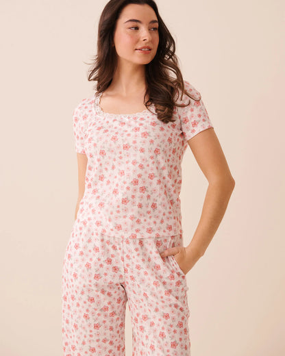La Vie en Rose Snow White Hibiscus Women Hibiscus Print Lace Trim Pointelle T-Shirt SKU: 40100870_P10608 Image 01