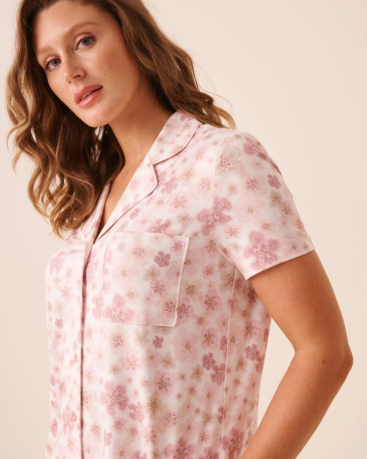 La Vie en Rose Leopard Flowers Women Leopard Flower Print Super Soft Short Sleeve Butto SKU: 40100877_P10636 Image 03