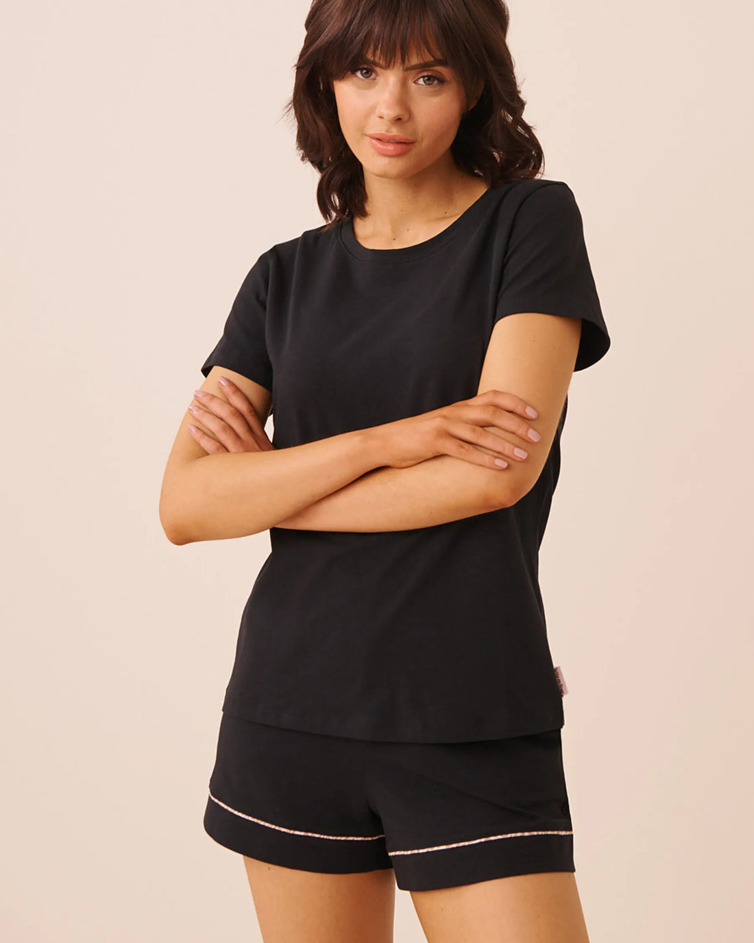 La Vie en Rose Black Beauty Women Cotton Short Sleeve T-Shirt SKU: 40100887_00001 Image 01