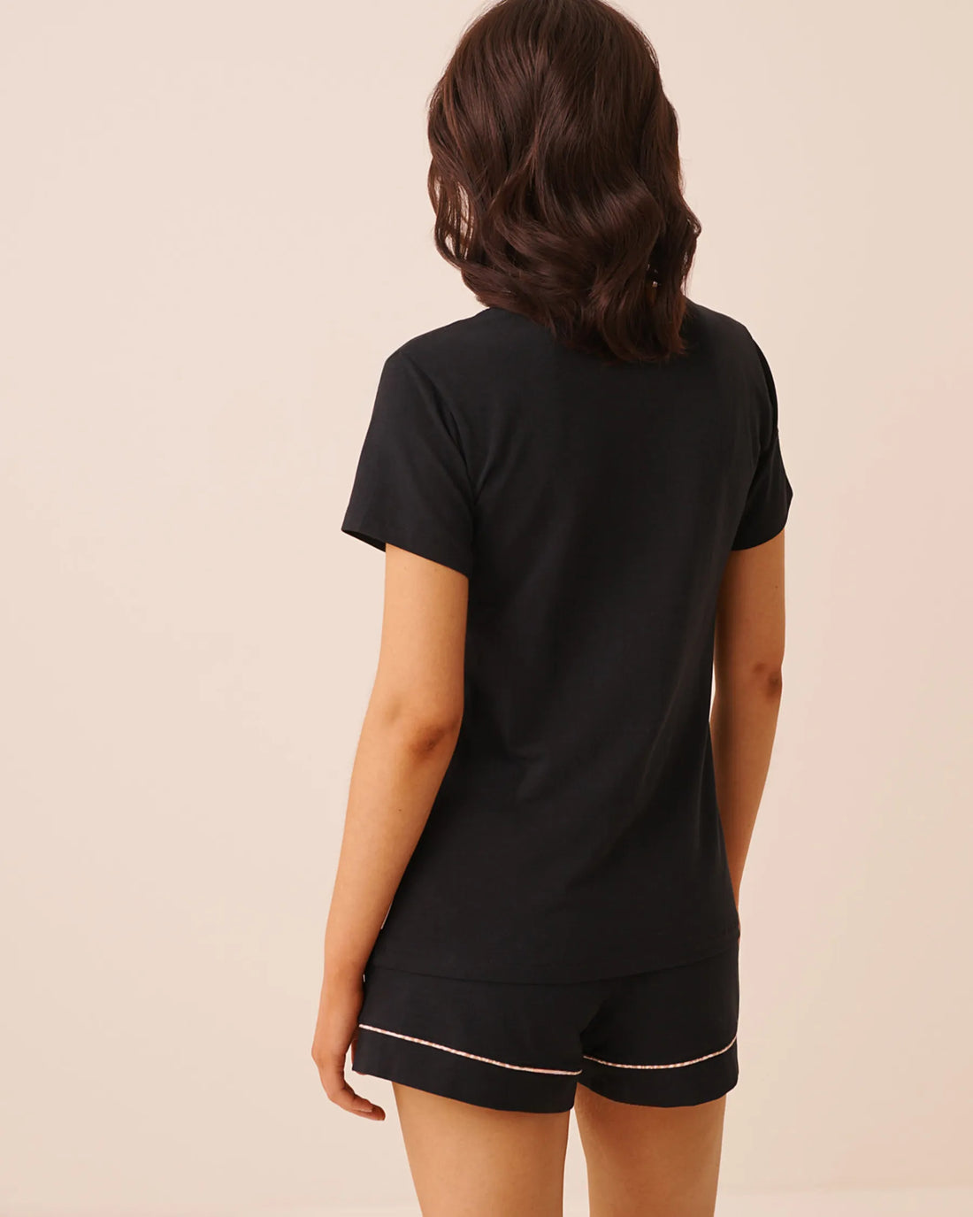 La Vie en Rose Black Beauty Women Cotton Short Sleeve T-Shirt SKU: 40100887_00001 Image 02