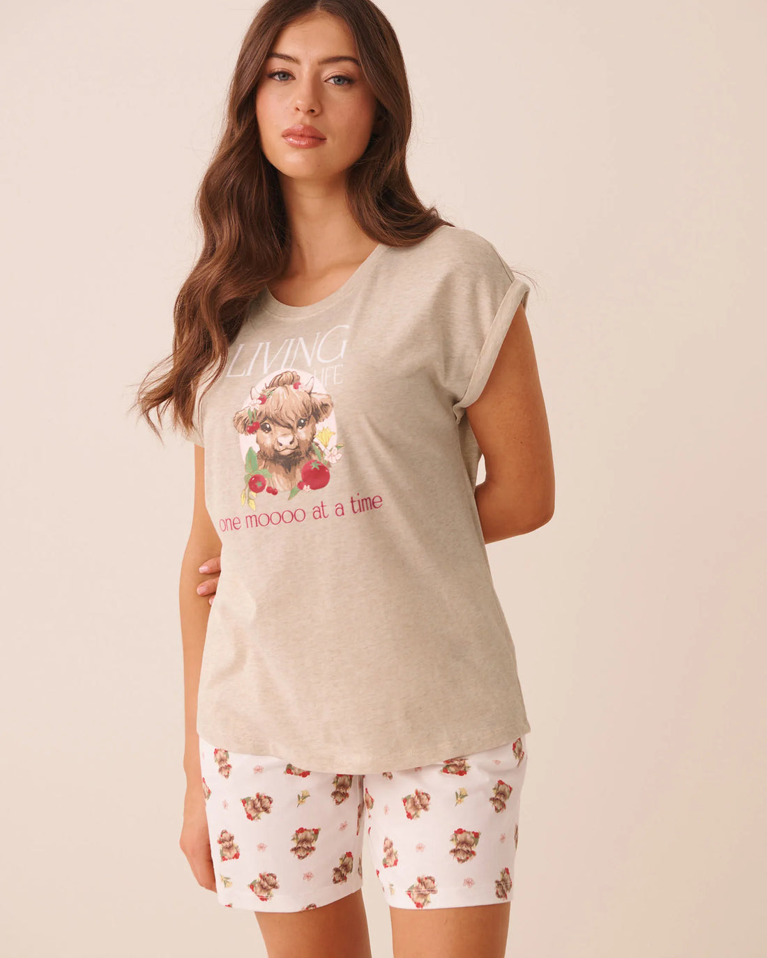 La Vie en Rose Brown Oatmeal Mix W/Screen Women Highland Cow Print Cotton Short Sleeve T-Shirt SKU: 40100890_P20104 Image 01