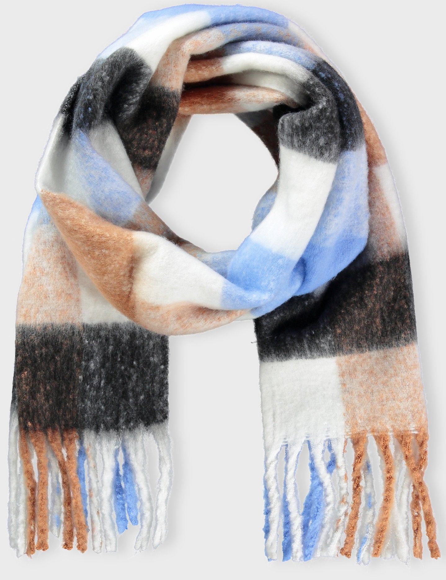 Cozy Scarf with Fringes_401015-72028_8142_02