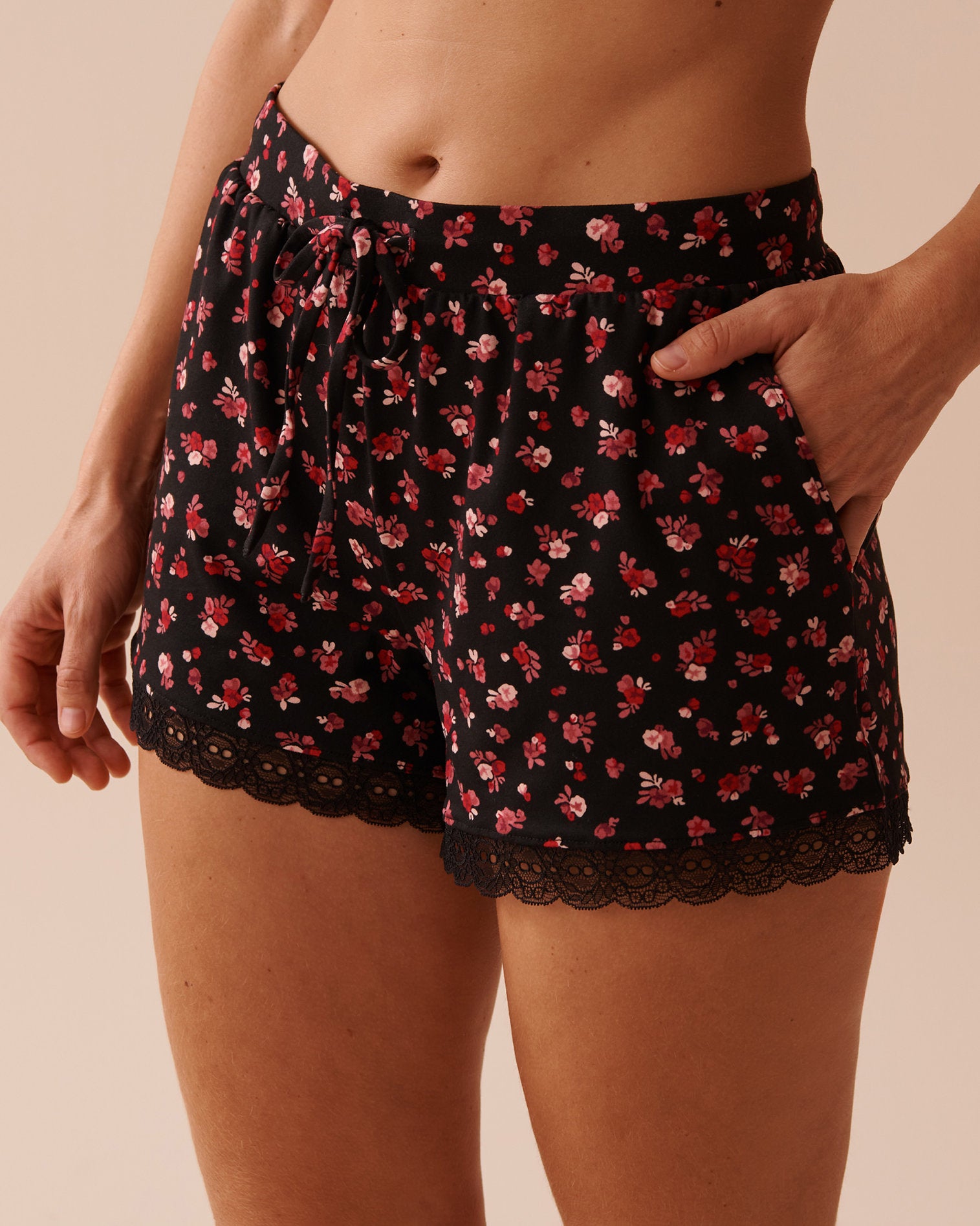 Kyara Peachy Dream Shorts_40200585_P00354_01