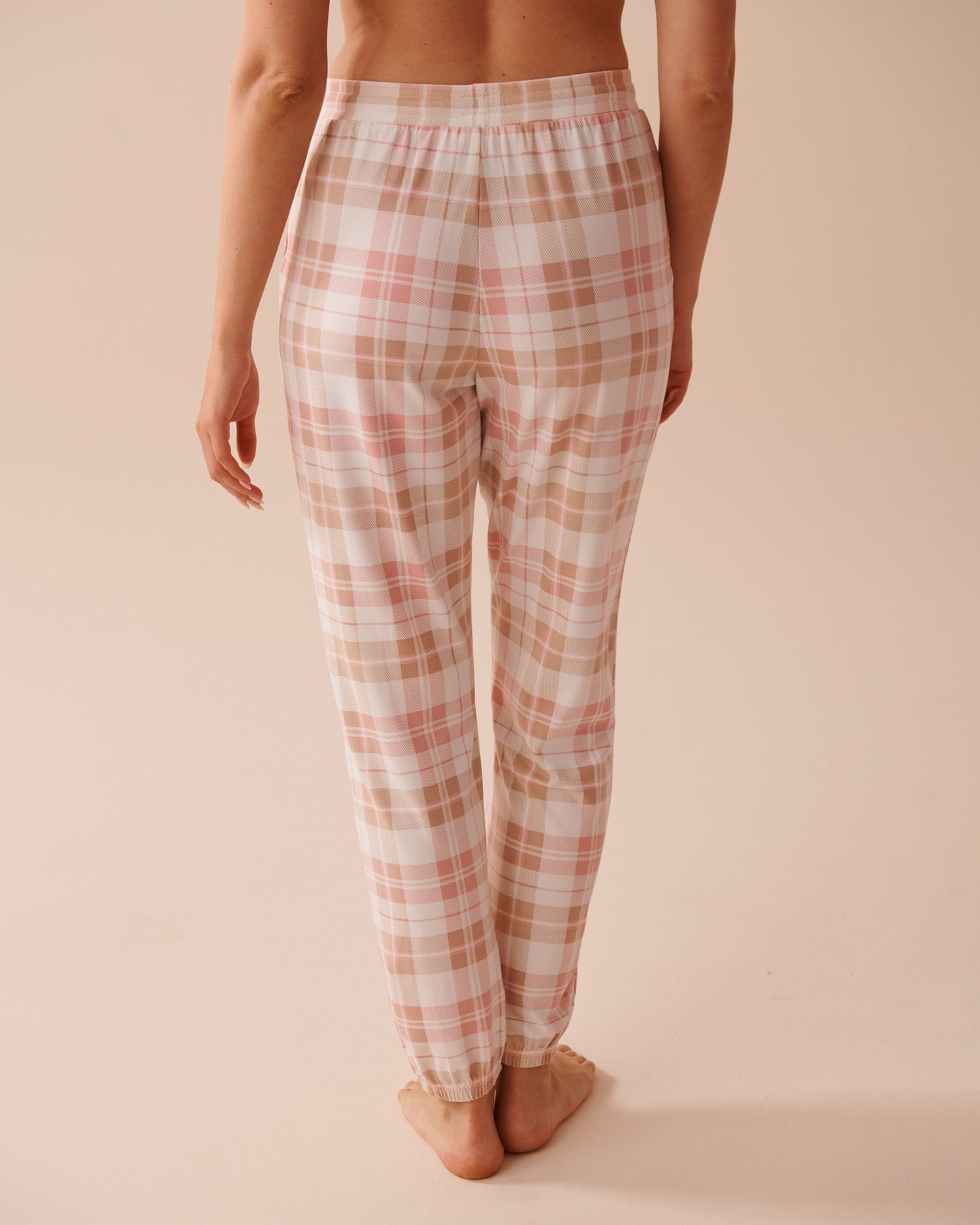 Pink Plaid Super Soft Jogger Pajama Pants_40200590_P70055_02