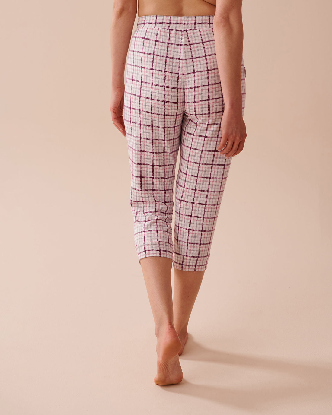 Purple Plaid Fitted Capris_40200609_P10428_02