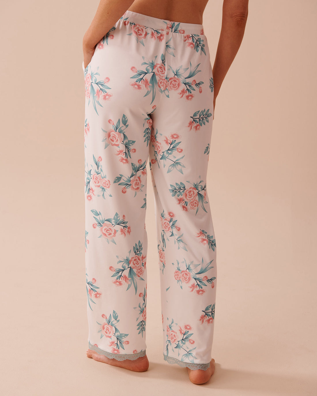 Rose Garden Print Super Soft Pajama Pants_40200624_P10458_02