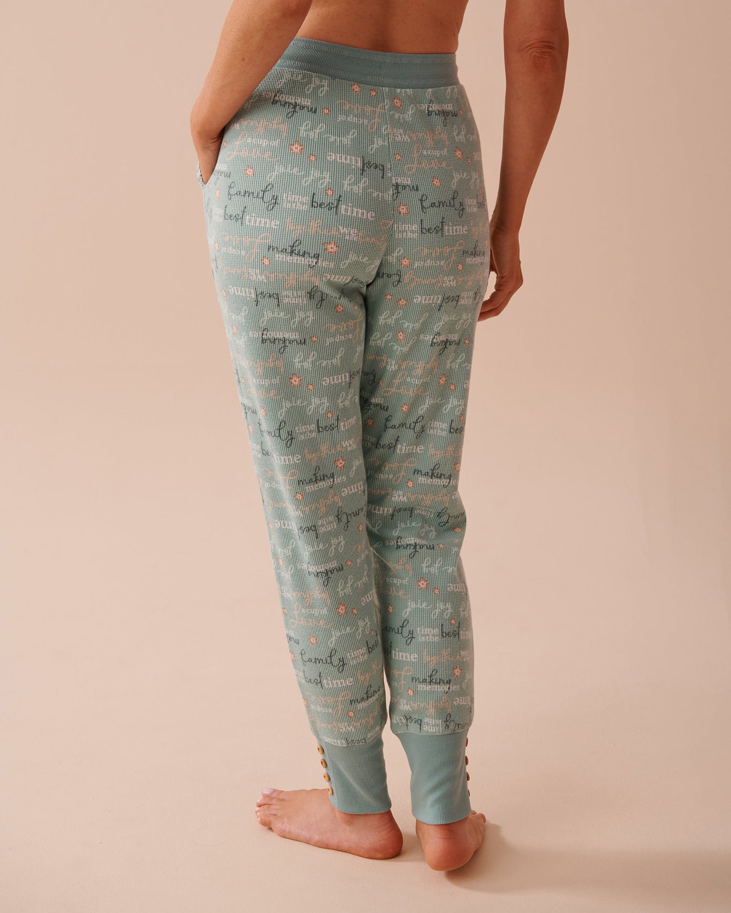 Winter Print Waffle Knit Jogger Pajama Pants_40200631_P40393_02