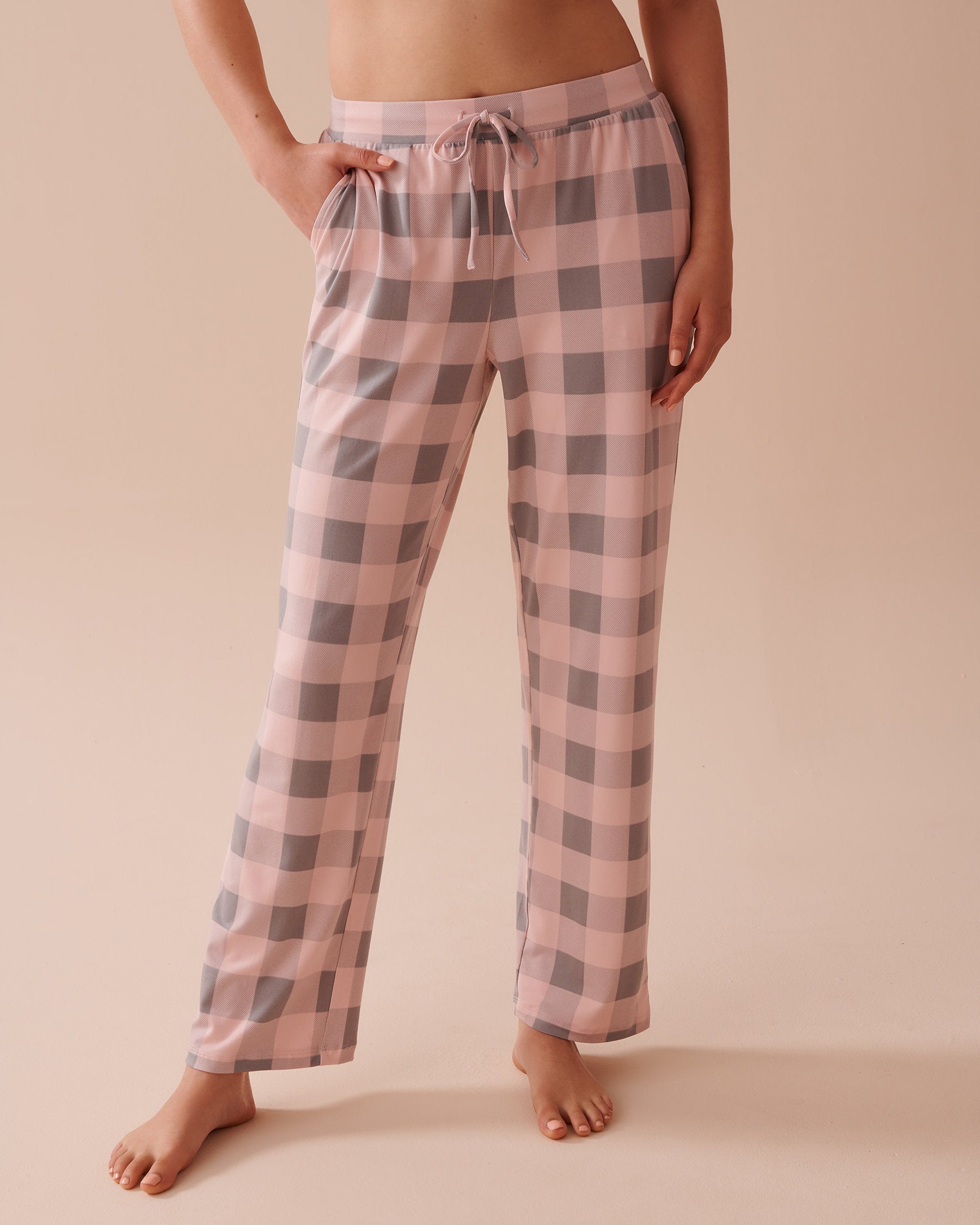 Pink Plaid Super Soft Pajama Pants_40200634_P60297_01