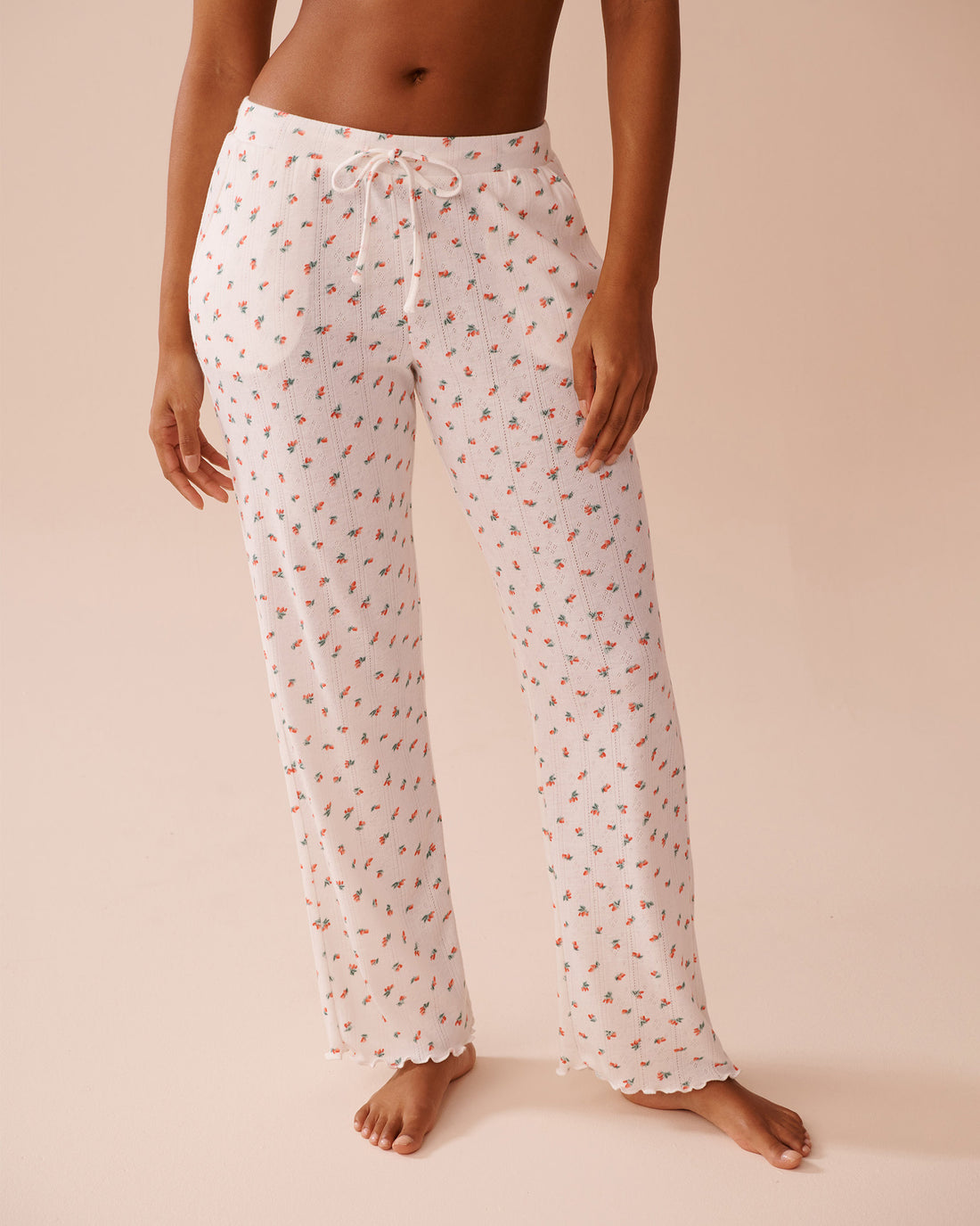 La Vie en Rose_Strawberry Print Lettuce Edge Pointelle Pajama Pan_40200687_P10482_01