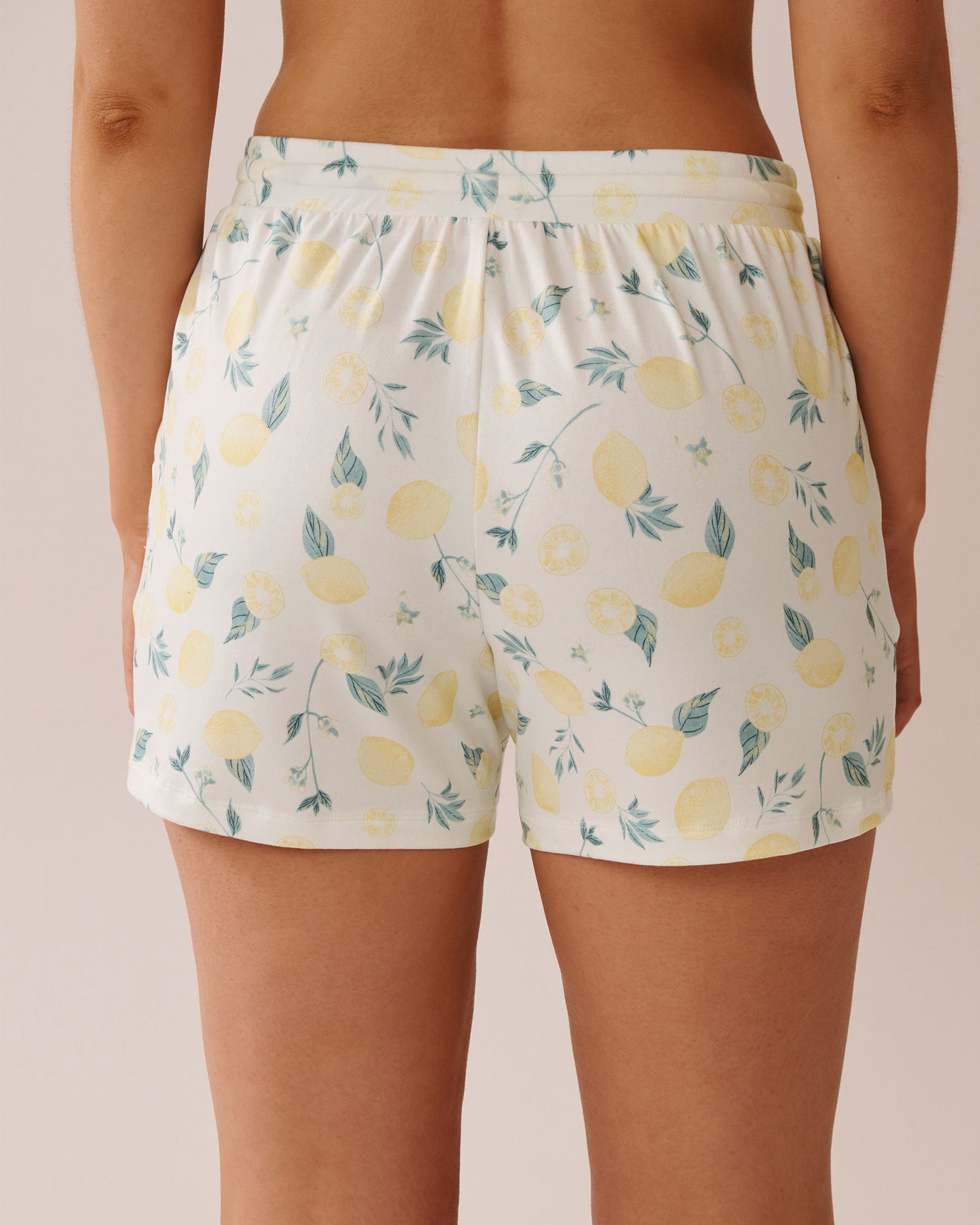 La Vie en Rose_Lemon Print Super Soft Bermuda Pajama Shorts_40200703_P10480_02