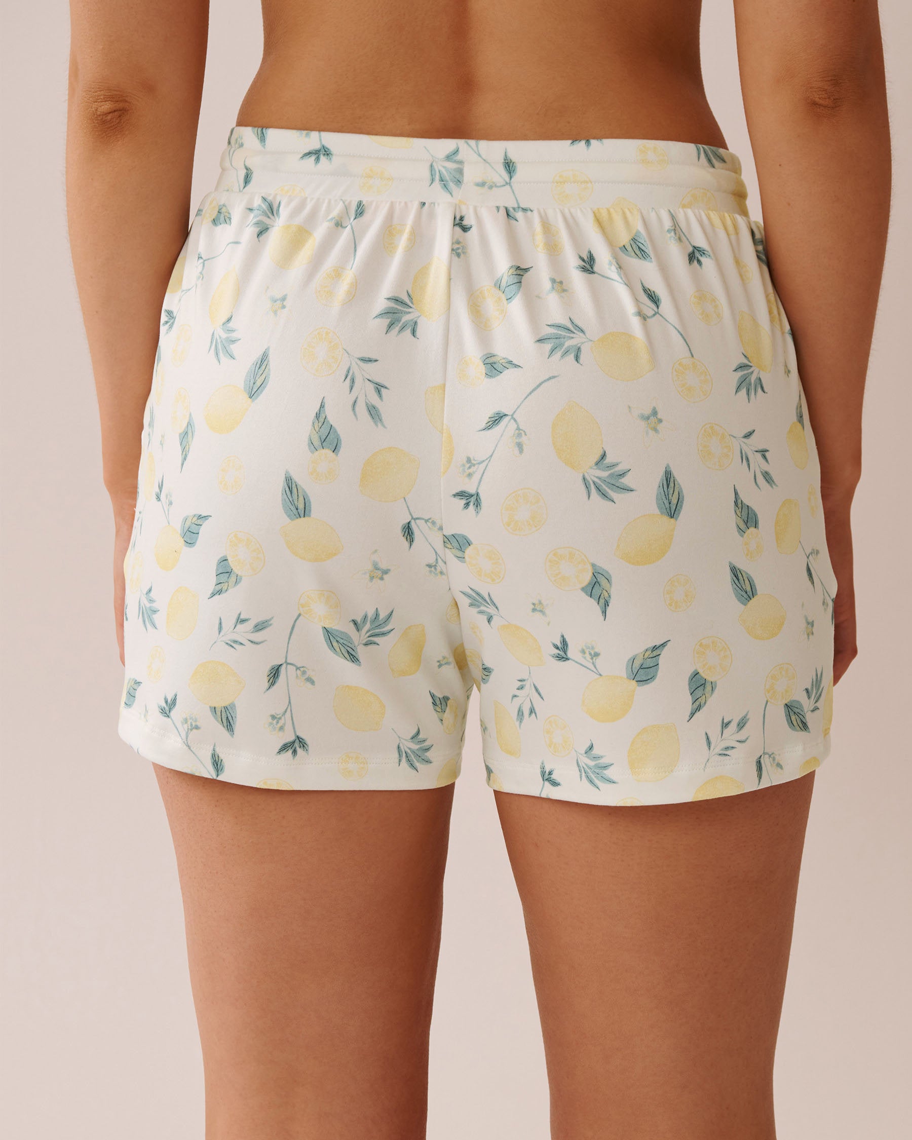 La Vie en Rose_Lemon Print Super Soft Bermuda Pajama Shorts_40200703_P10480_02