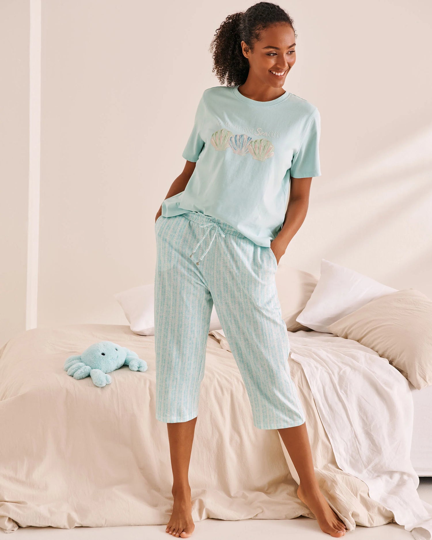 La Vie en Rose_Stripe Print Cotton Pajama Capris_40200714_P40444_03