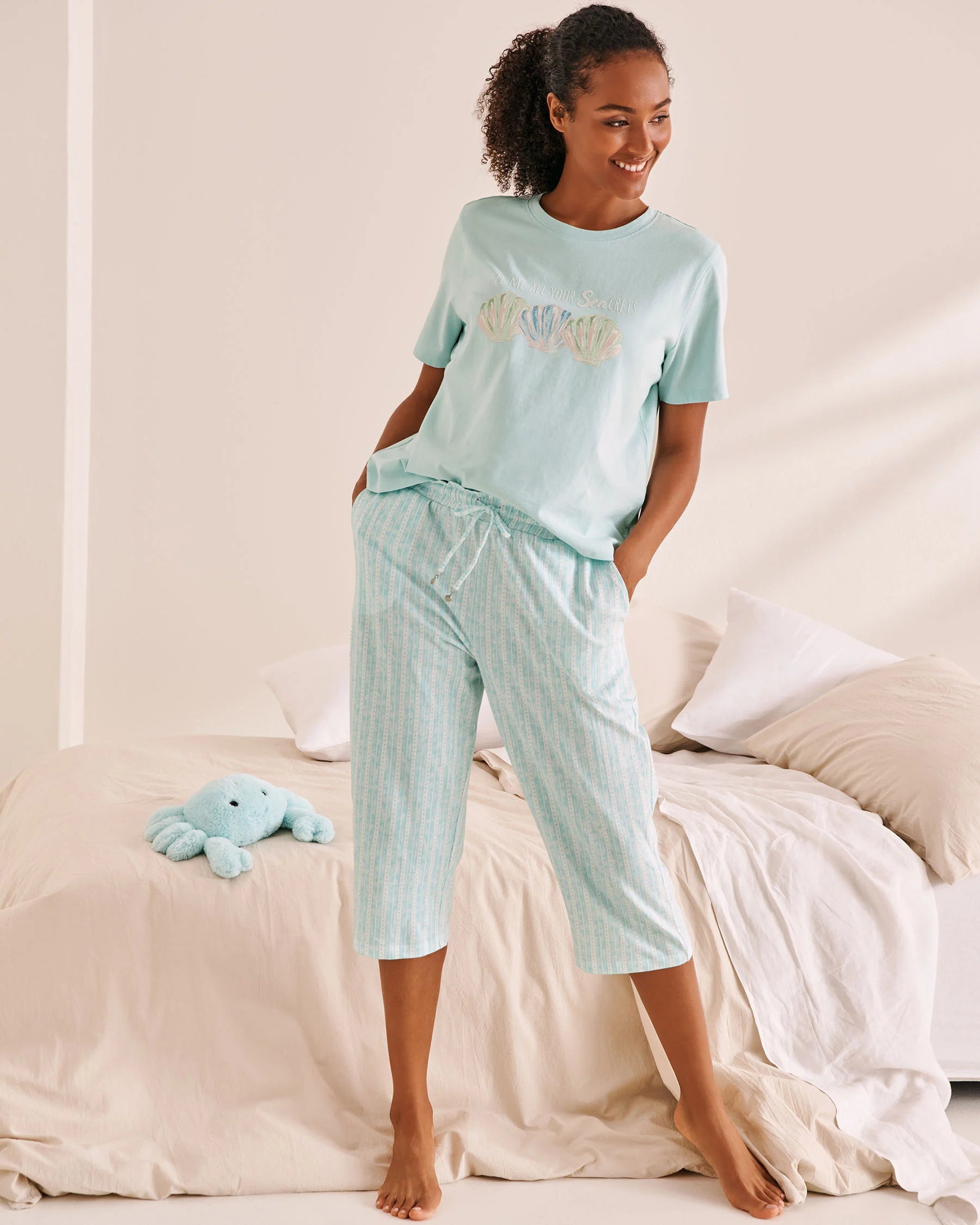 La Vie en Rose_Stripe Print Cotton Pajama Capris_40200714_P40444_03