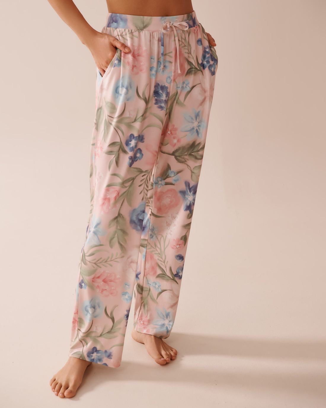La Vie en Rose_Watercolour Flower Print Super Soft Pajama Pants_40200732_P60362_01