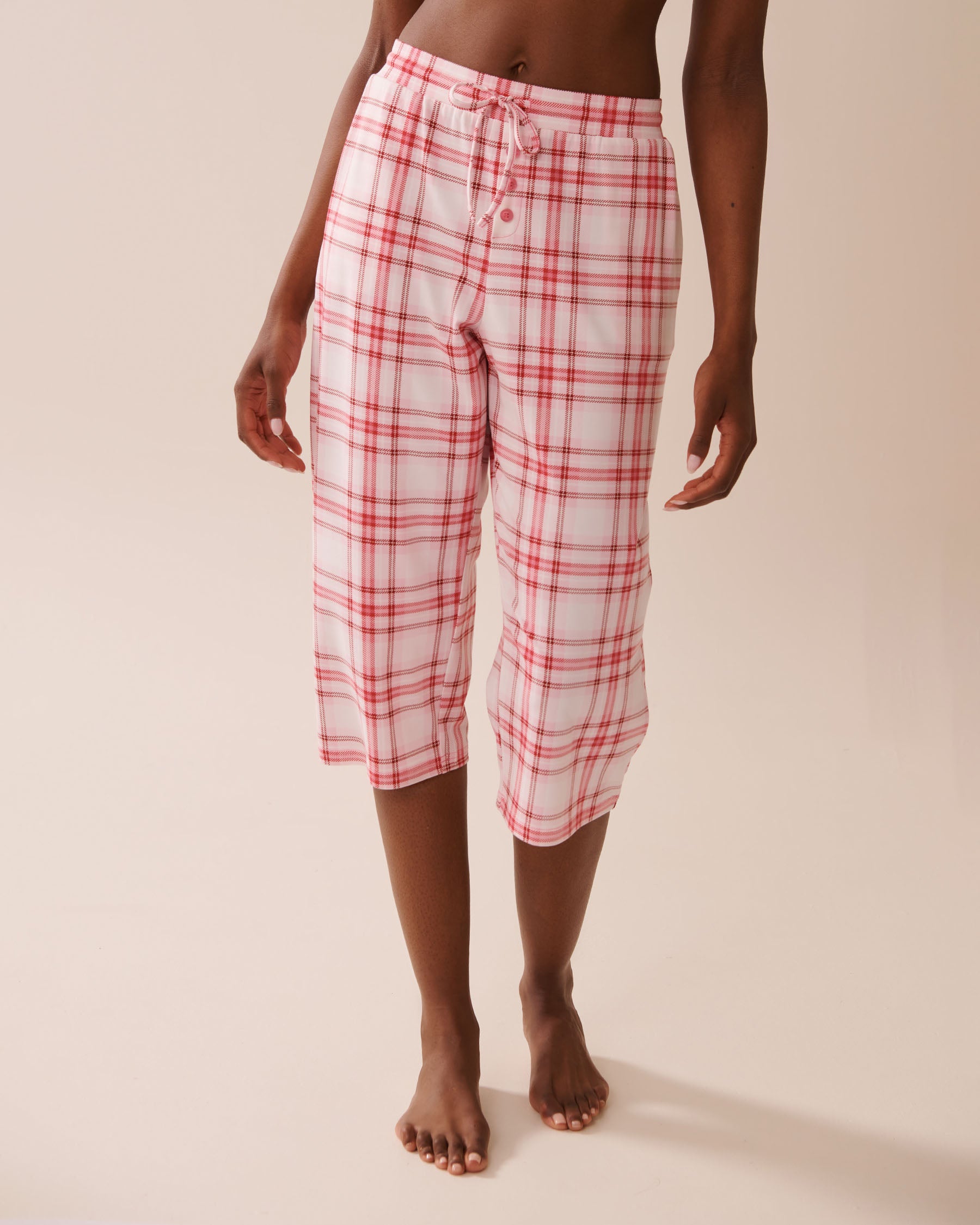 La Vie en Rose_Parfait Pink Plaid_Pink Plaid Super Soft Pajama Capris_40200740_P60388_01