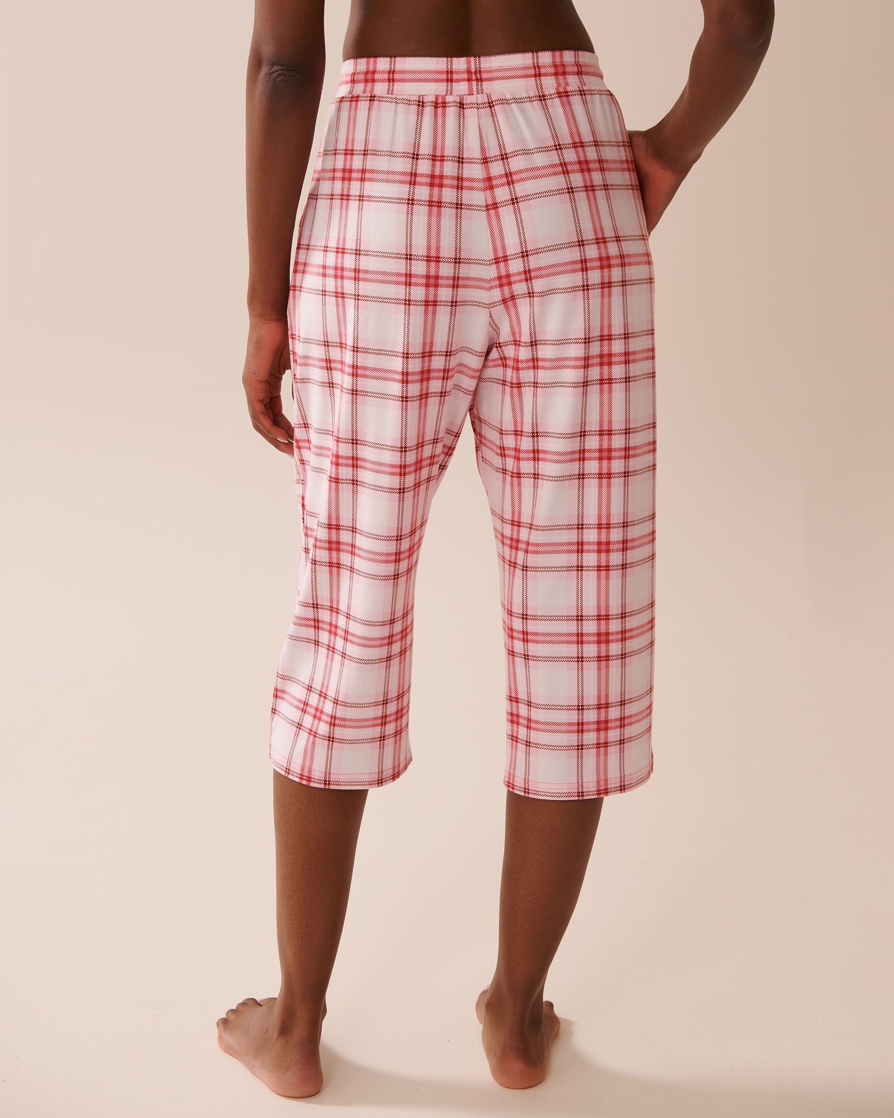 La Vie en Rose_Parfait Pink Plaid_Pink Plaid Super Soft Pajama Capris_40200740_P60388_02