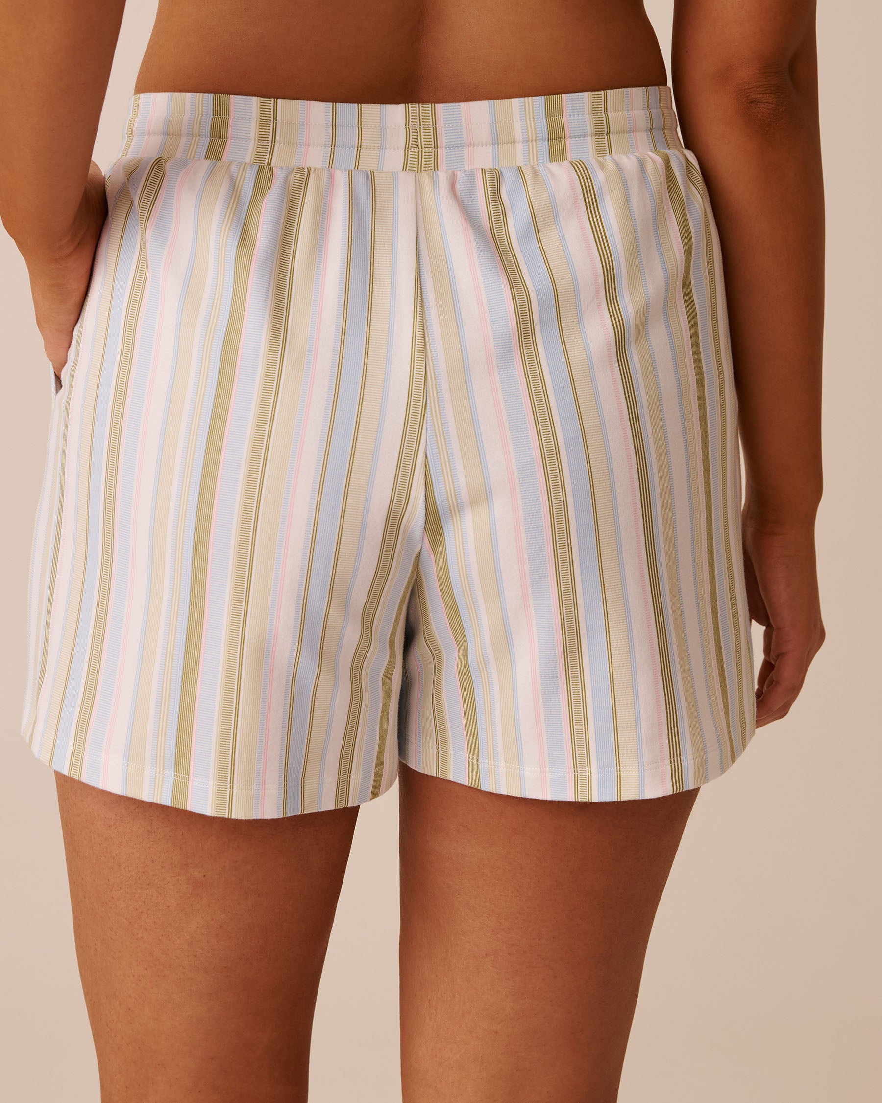 La Vie en Rose_Snow White Olive Stripe_Green Stripe Print Cotton Pajama Shorts_40200742_P10516_02