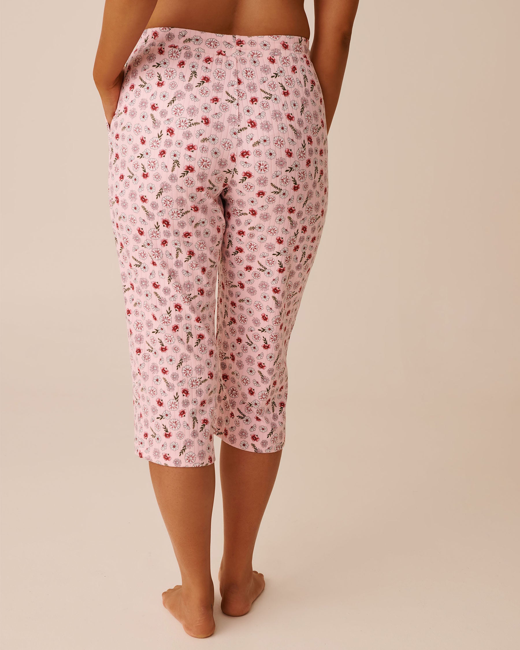 La Vie en Rose_Parfait Pink Ditsy_Pink Floral Print Ribbed Jersey Pajama Capris_40200745_P60389_02