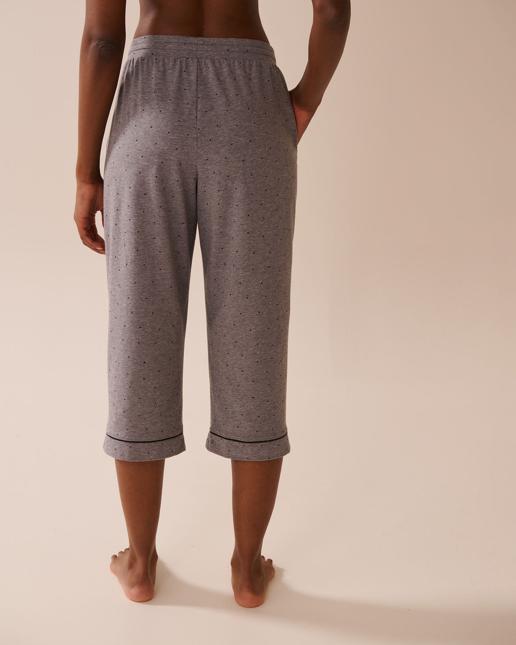 La Vie en Rose_Comfy Charcoal Grey Mix Dot_Cotton Pajama Capris_40200750_P00432_02