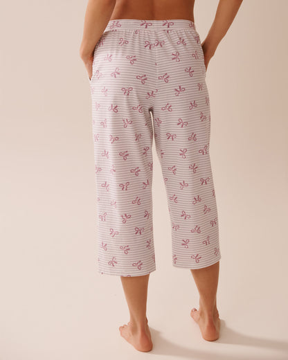 La Vie en Rose_Microchip Stripe Bows_Bow Print Cotton Pajama Capris_40200754_P00436_02