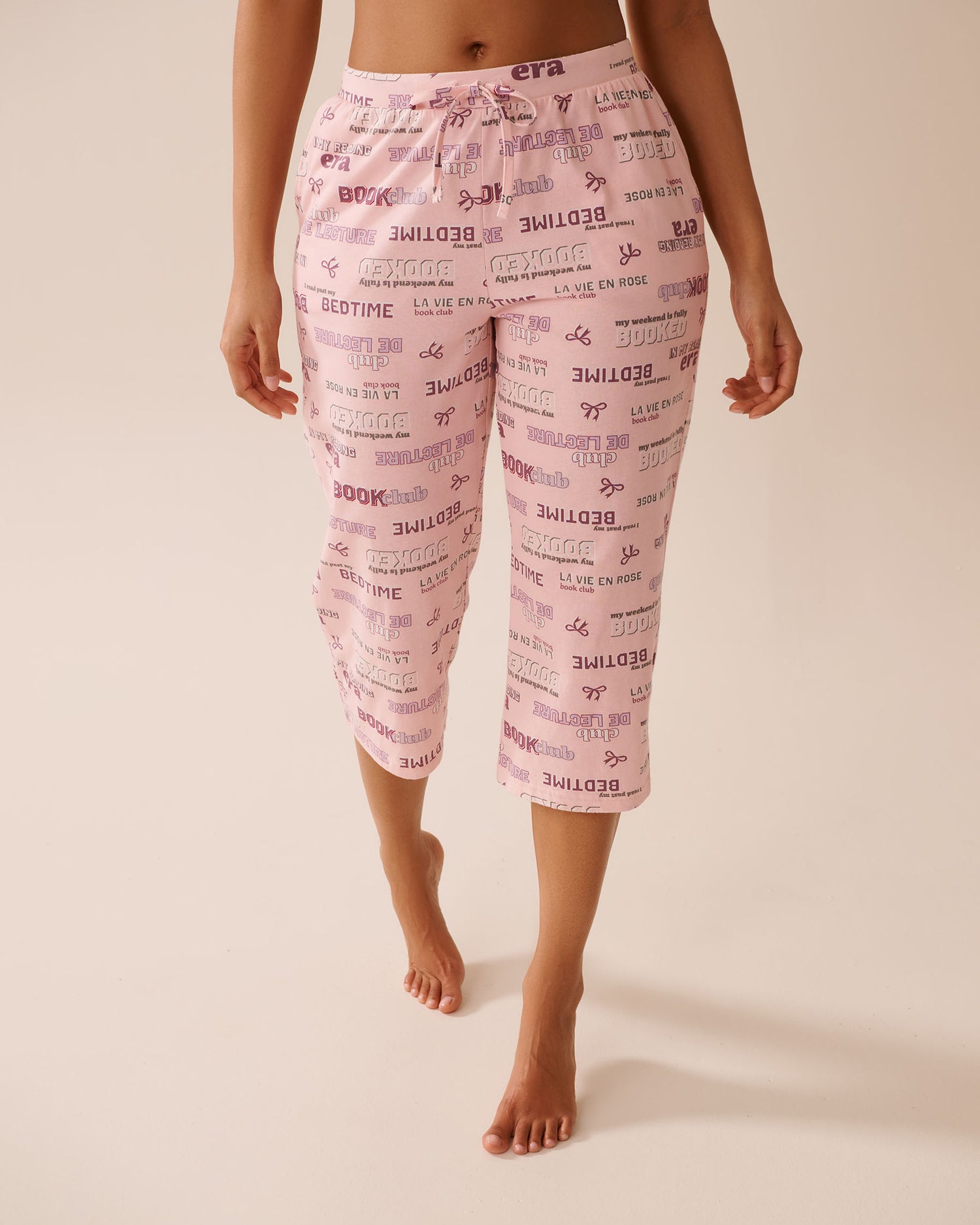 La Vie en Rose_Lotus Wording_Book Lover Print Cotton Pajama Capris_40200754_P60393_01