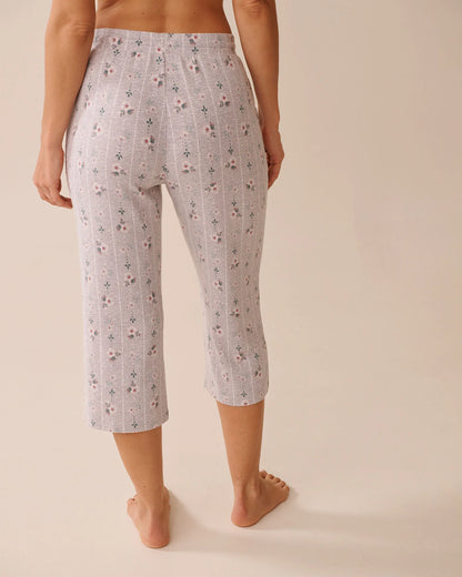 La Vie en Rose_Comfy Grey Mix Floral_Floral Print Recycled Fibers Pajama Capris_40200764_P00451_02