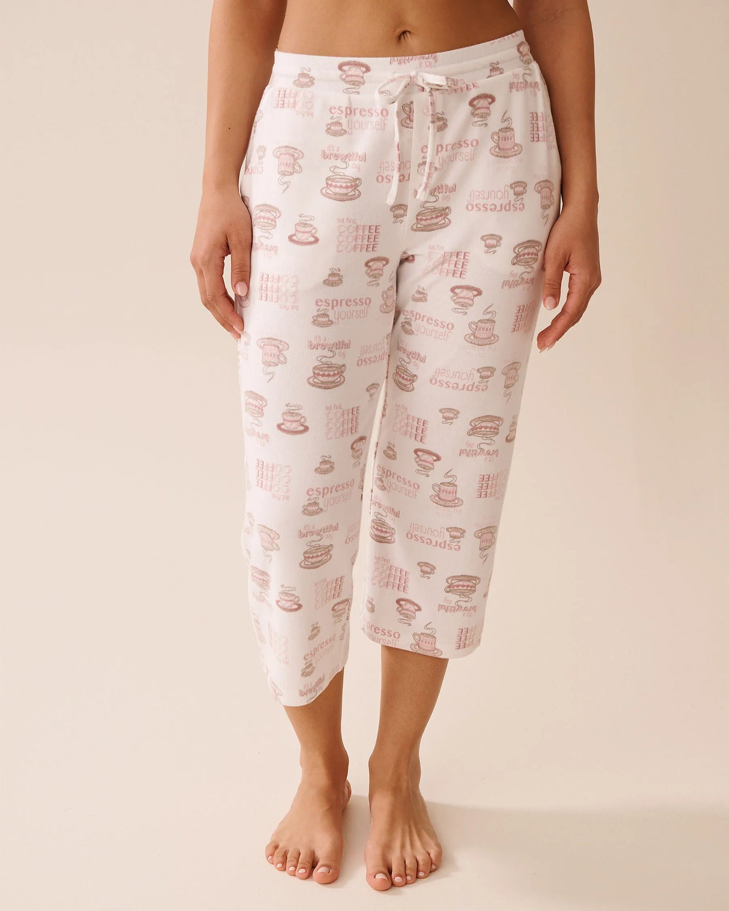 La Vie en Rose_Snow White Espresso_Espresso Print Recycled Fibers Pajama Capris_40200764_P10525_01