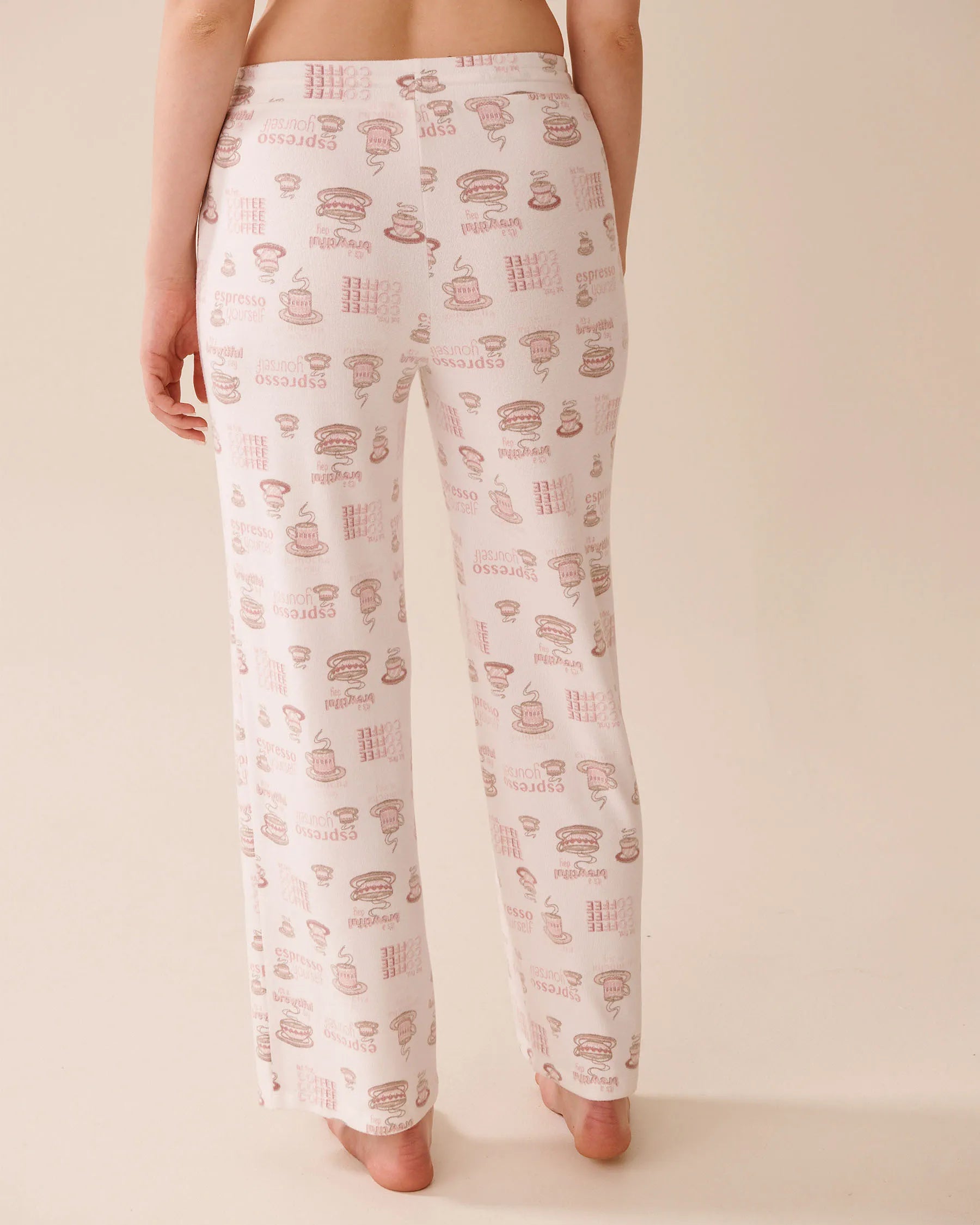 La Vie en Rose_Snow White Espresso_Espresso Print Recycled Fibers Pajama Pants_40200765_P10525_03
