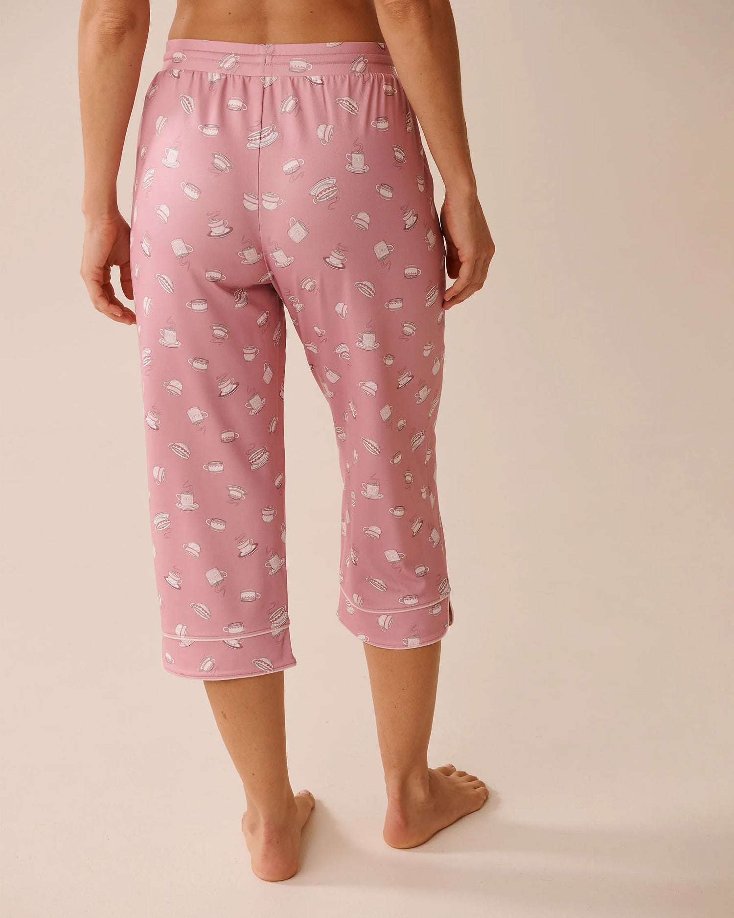 La Vie en Rose_Zephyr Coffee_Coffee Cup Print Super Soft Pajama Capris_40200766_P60400_02