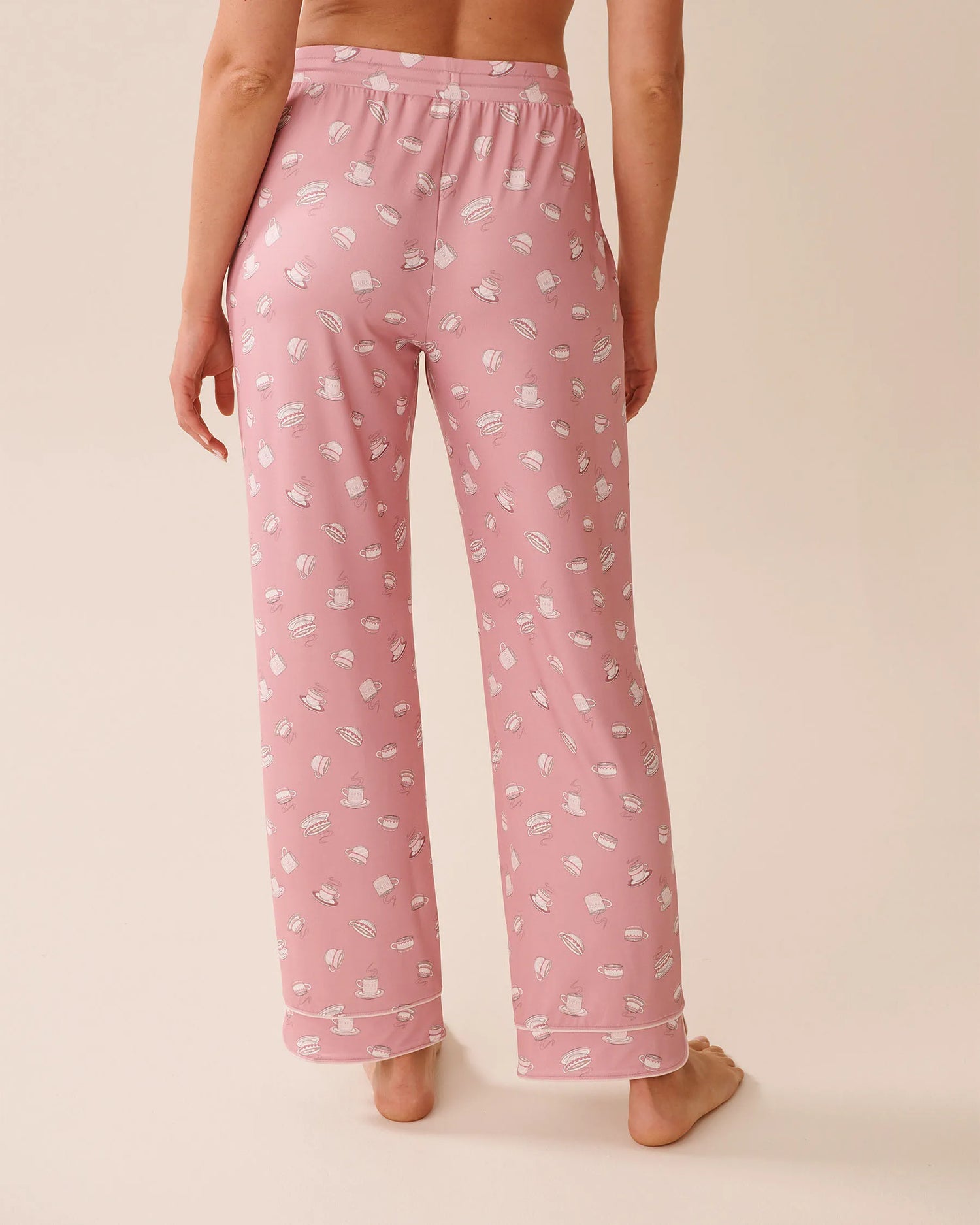 La Vie en Rose_Zephyr Coffee_Coffee Cup Print Super Soft Pajama Pants_40200767_P60400_02