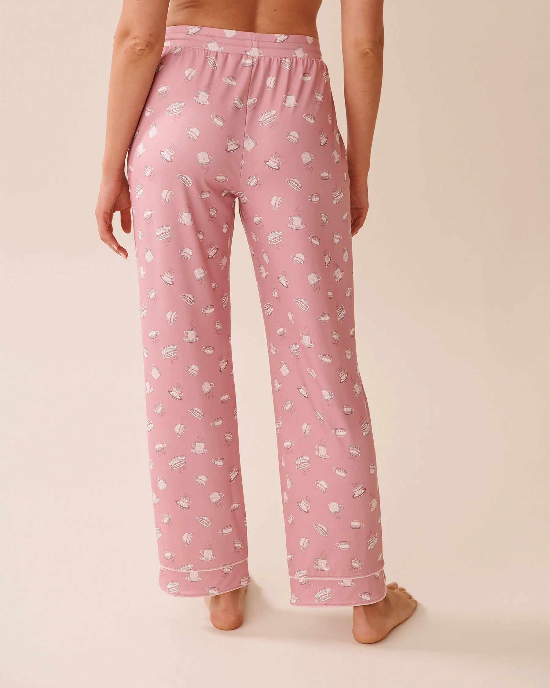 La Vie en Rose_Zephyr Coffee_Coffee Cup Print Super Soft Pajama Pants_40200767_P60400_02