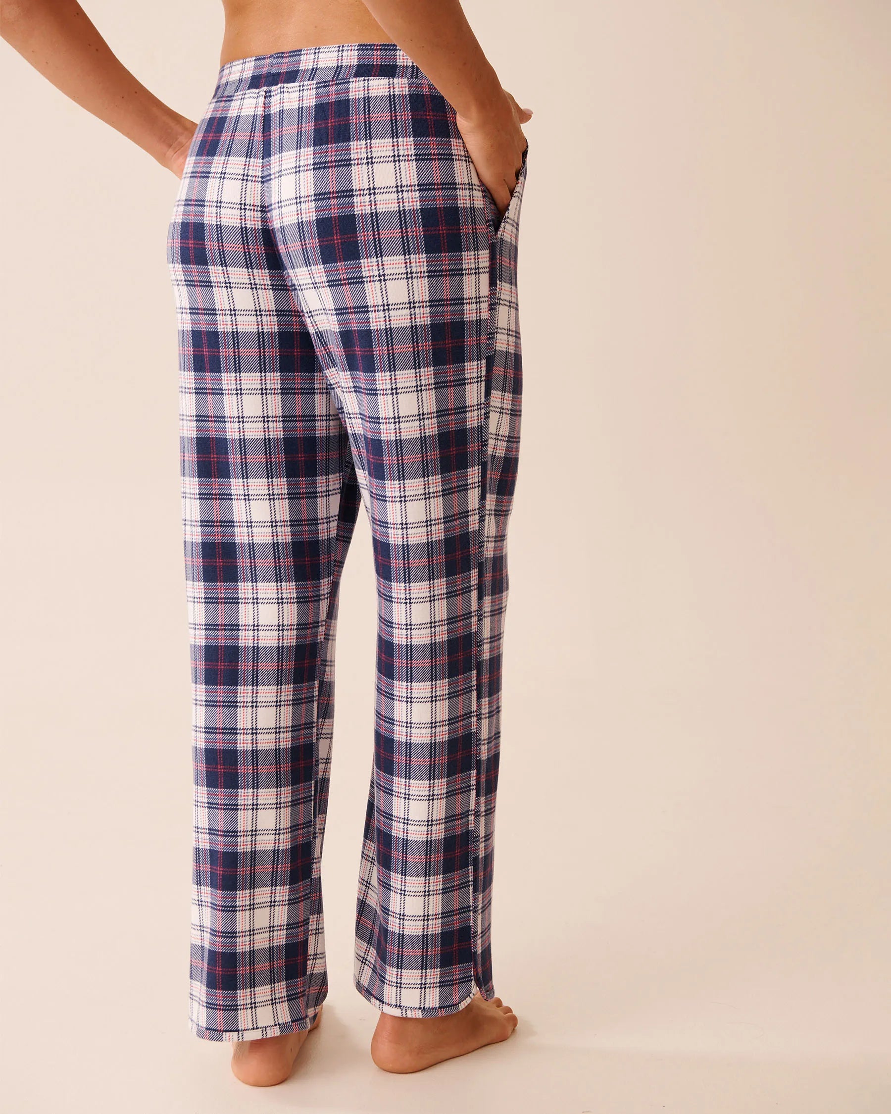 La Vie en Rose_Stonewash Plaid_Blue Plaid Recycled Fibers Pajama Pants_40200785_P40521_02