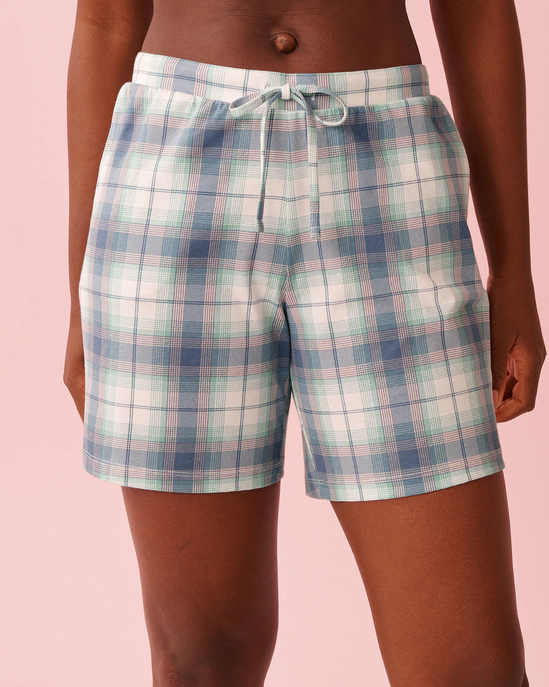 La Vie en Rose Snow White Aquifer Plaid Women Blue Plaid Cotton Bermuda Shorts SKU: 40200819_P10580 Image 01