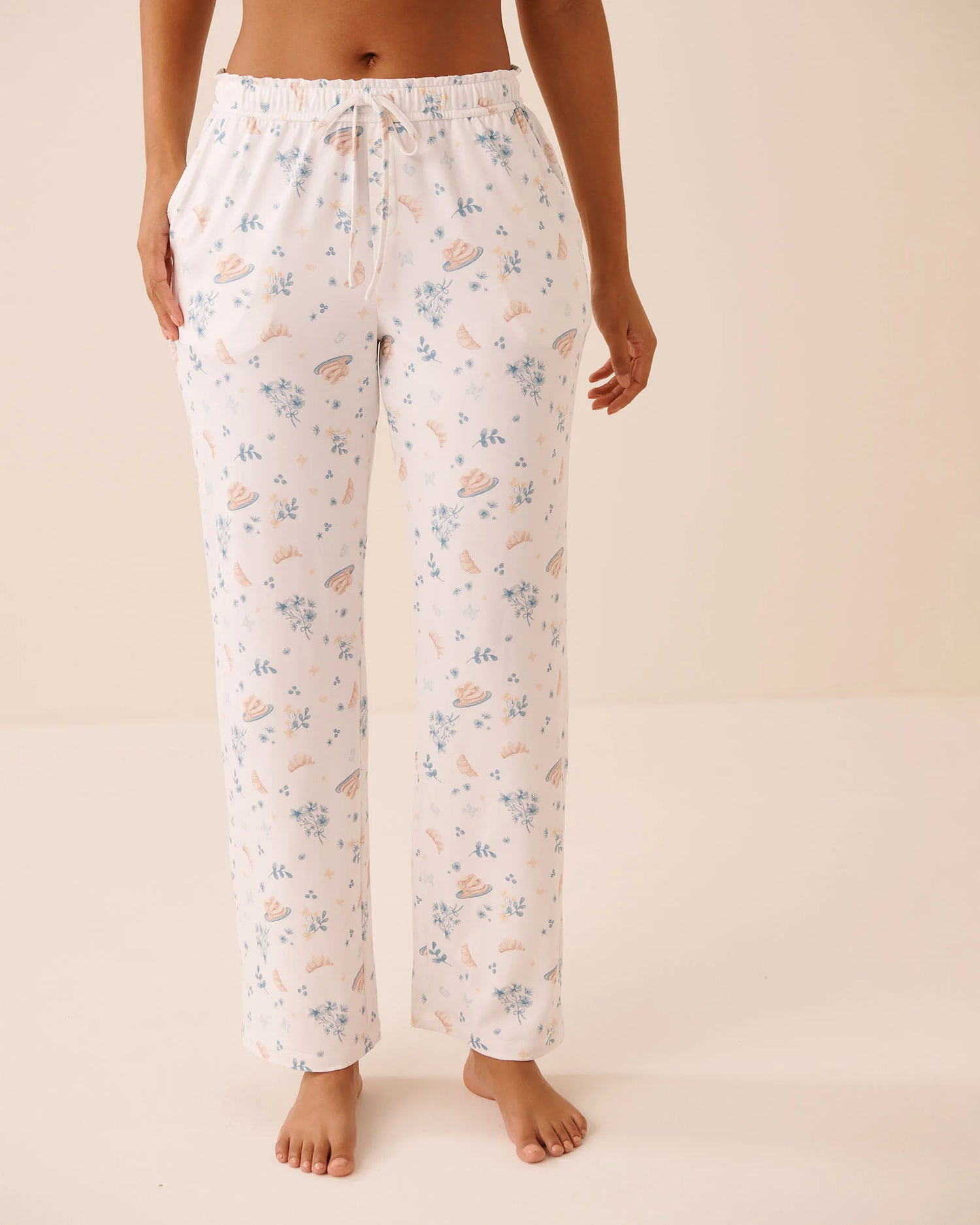 La Vie en Rose Snow White Brunch Women Brunch Print Super Soft Pajama Pants SKU: 40200827_P10587 Image 01