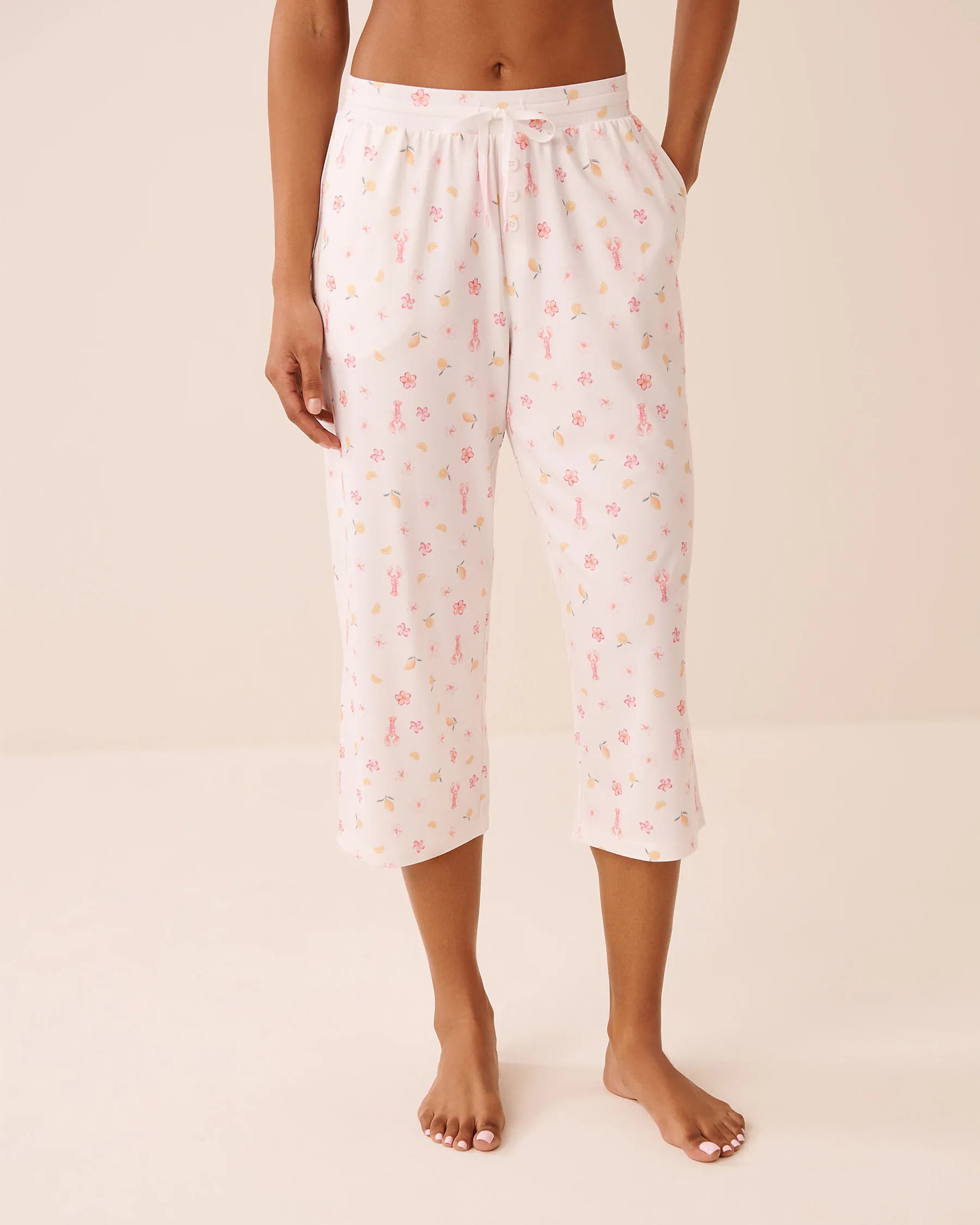 La Vie en Rose Snow White Lobster Women Lobster Floral Print Super Soft Pajama Capris SKU: 40200842_P10606 Image 01