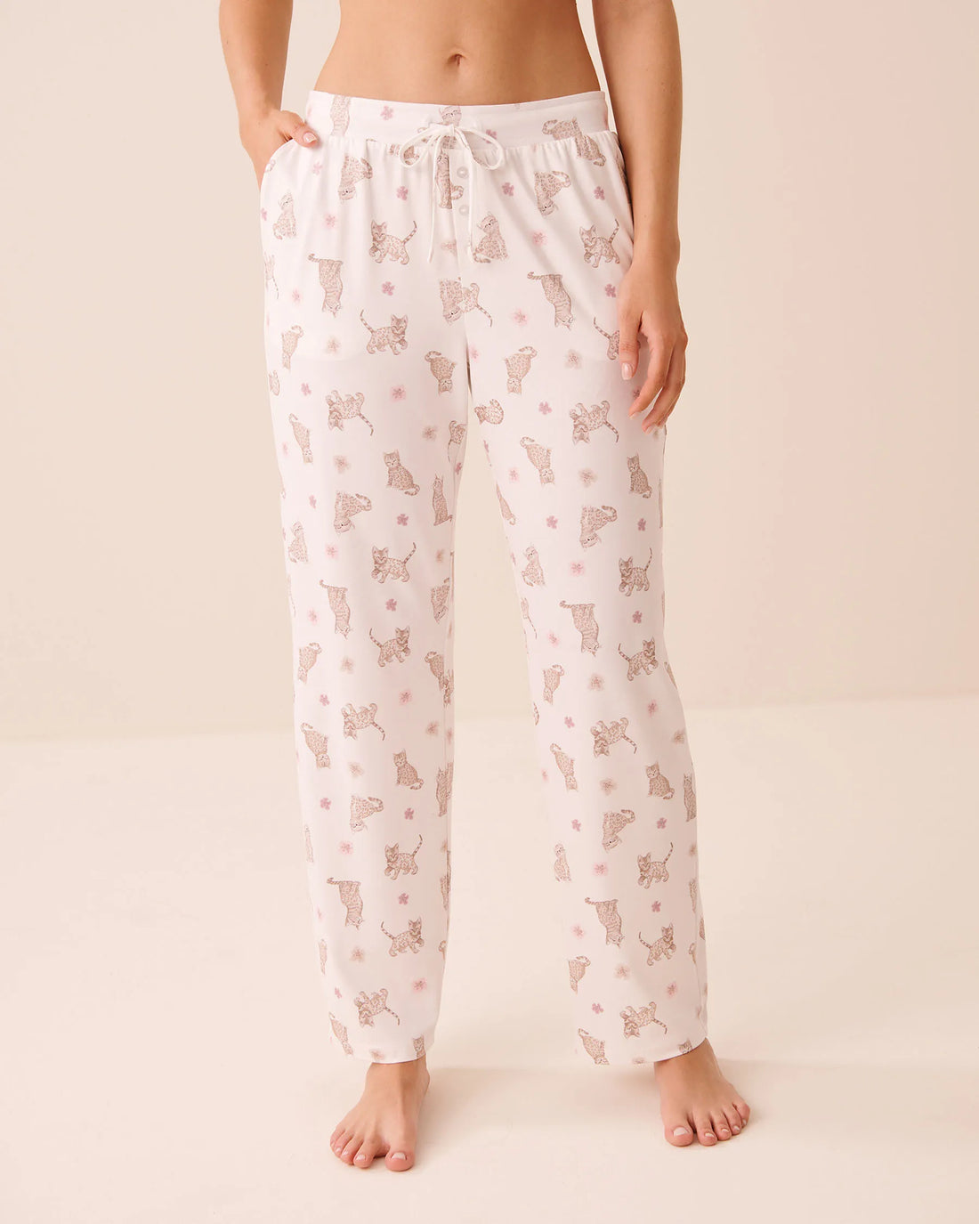 La Vie en Rose Snow White Bengal Women Leopard Flower Print Super Soft Pajama Pants SKU: 40200857_P10637 Image 02