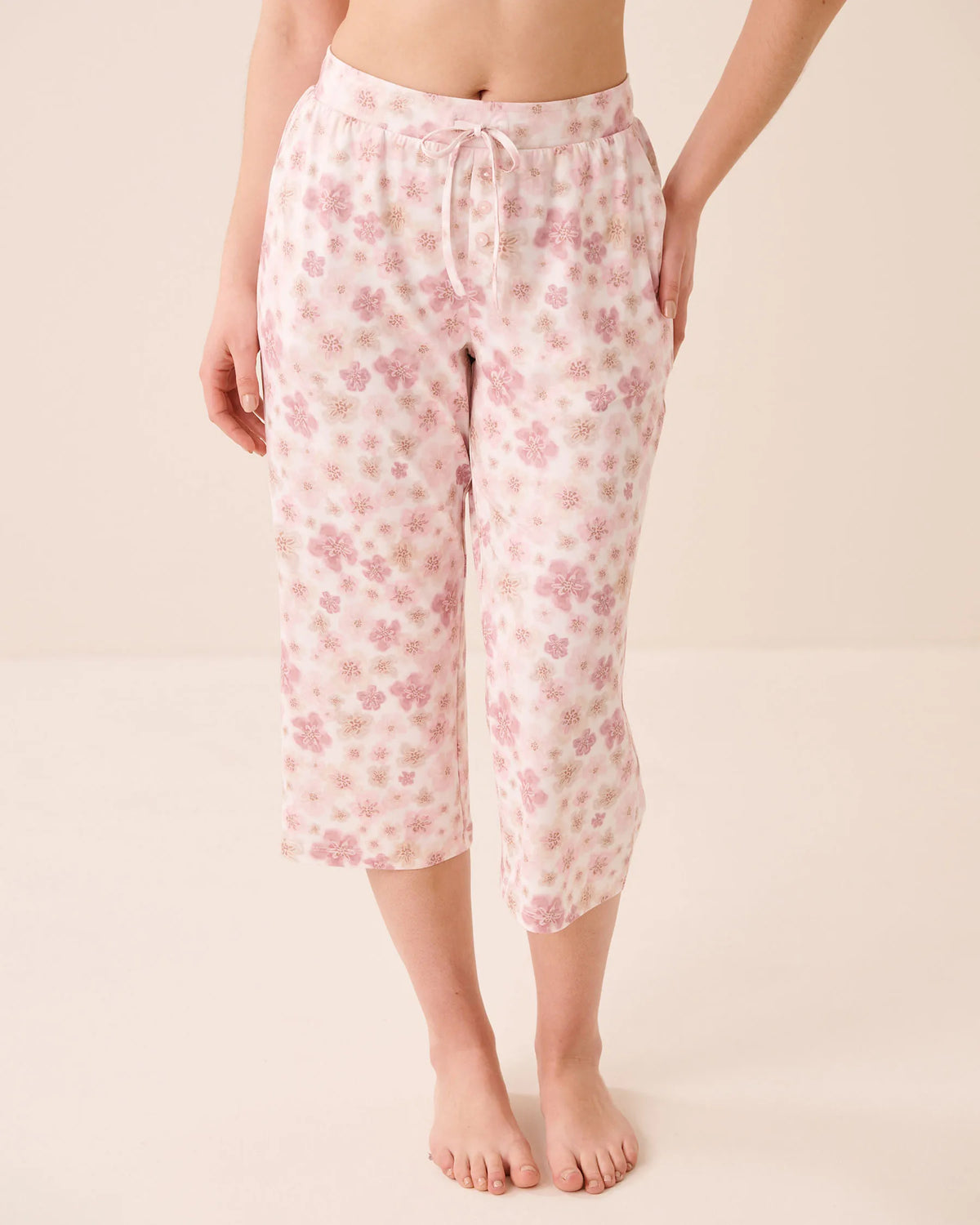La Vie en Rose Leopard Flowers Women Leopard Flower Print Super Soft Pajama Capris SKU: 40200858_P10636 Image 01