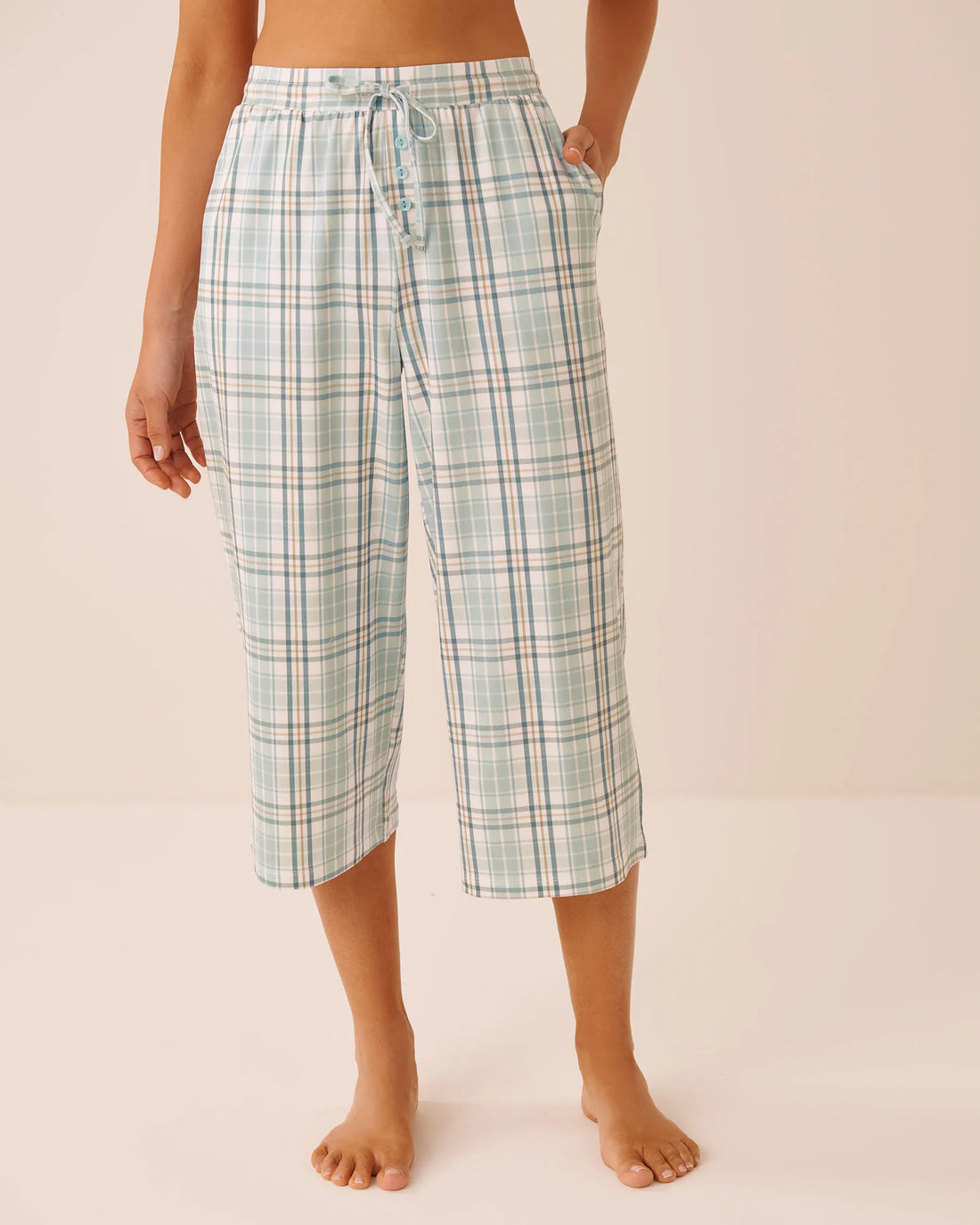 La Vie en Rose Sterling Blue Plaid Women Blue Plaid Super Soft Pajama Capris SKU: 40200862_P40616 Image 01