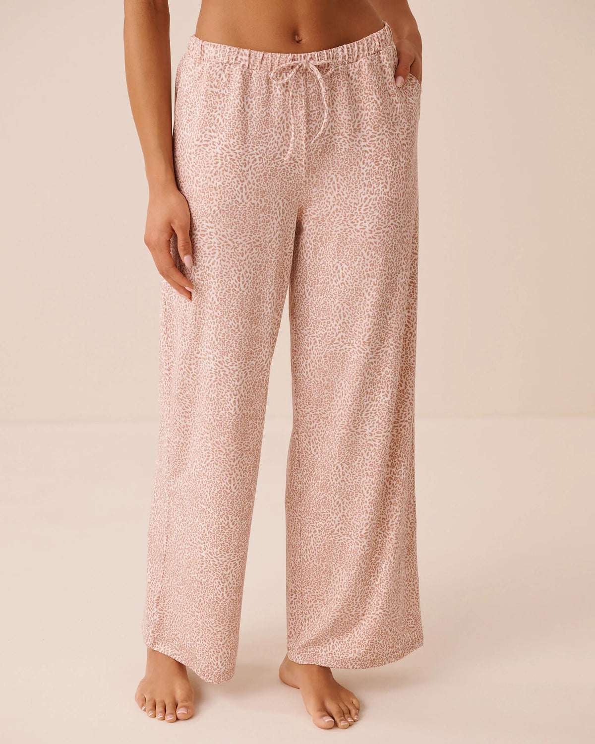 La Vie en Rose Snow White Leopard Women Leopard Print Super Soft Pajama Pants SKU: 40200866_P10635 Image 01
