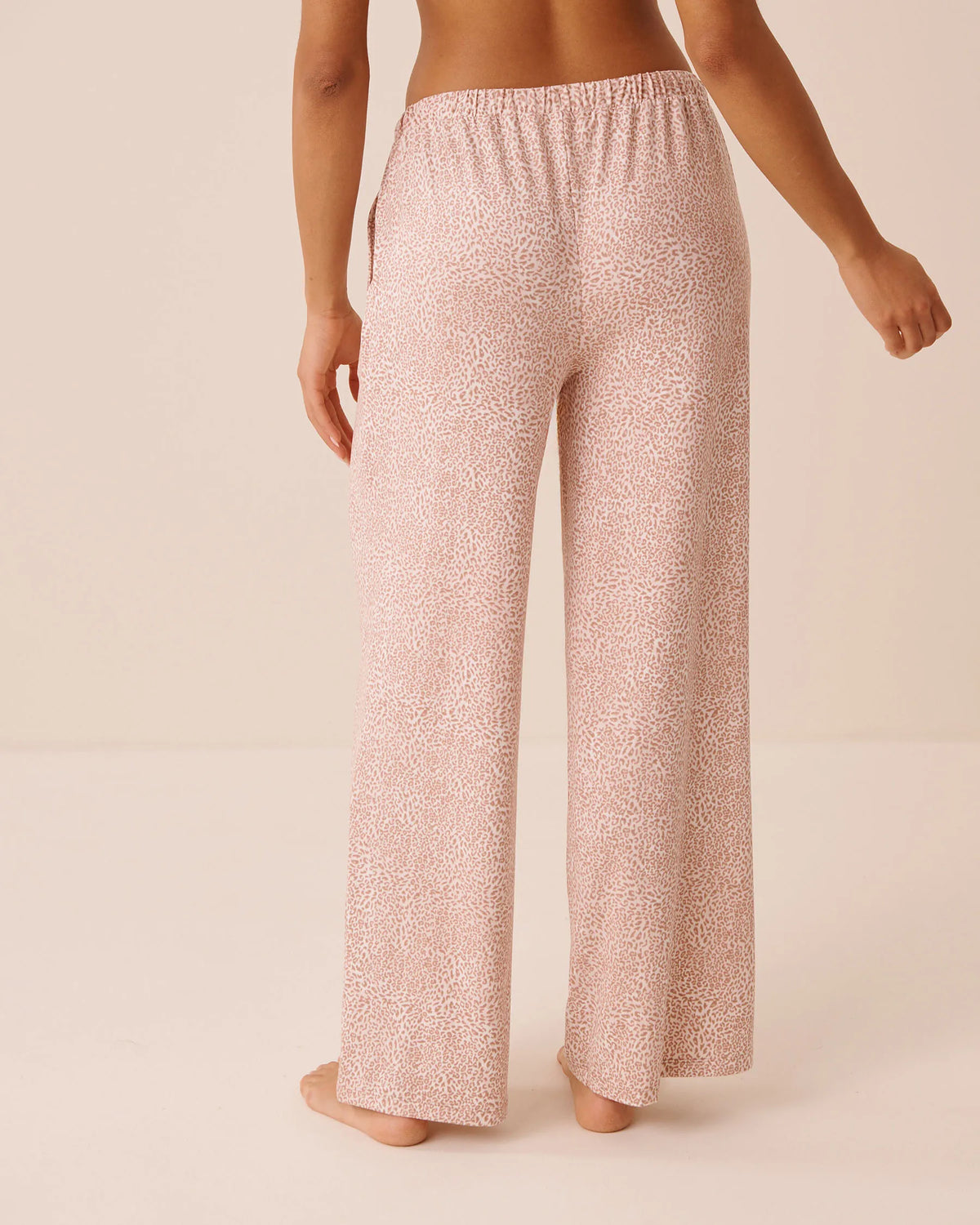 La Vie en Rose Snow White Leopard Women Leopard Print Super Soft Pajama Pants SKU: 40200866_P10635 Image 02