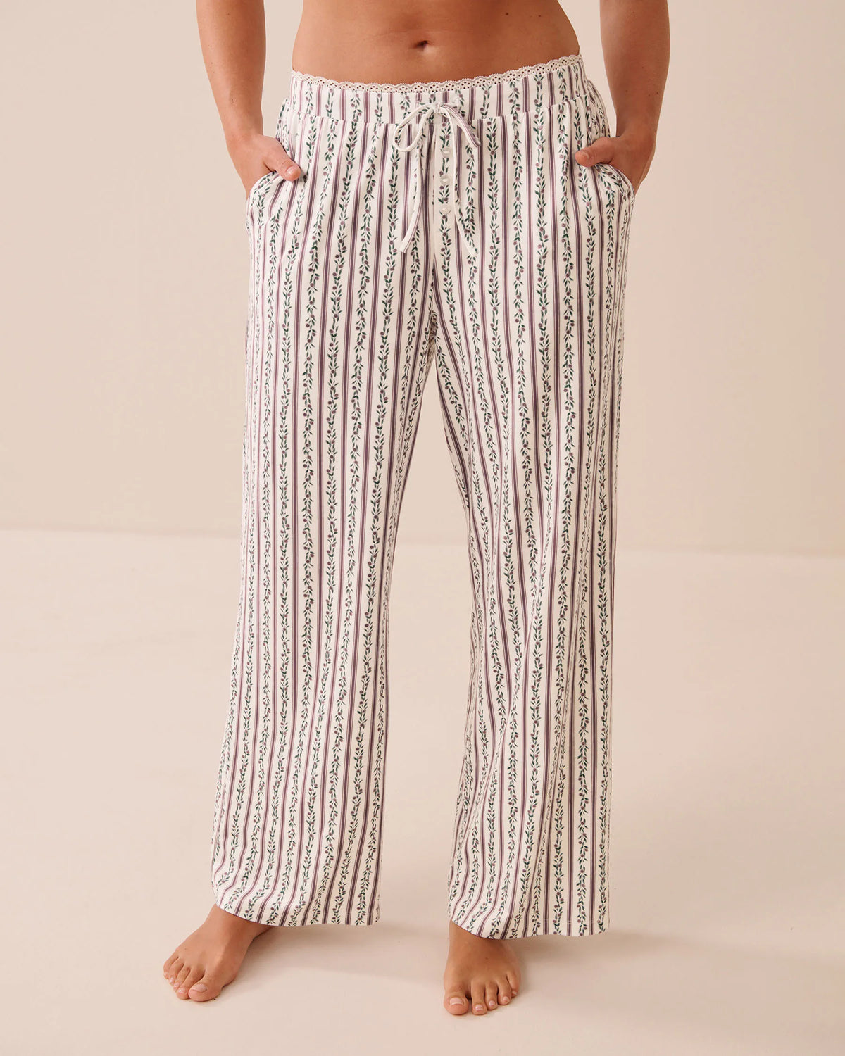 La Vie en Rose Elderberry Flower Stripe Women Floral Stripe Print Super Soft Pajama Pants SKU: 40200889_P10647 Image 01