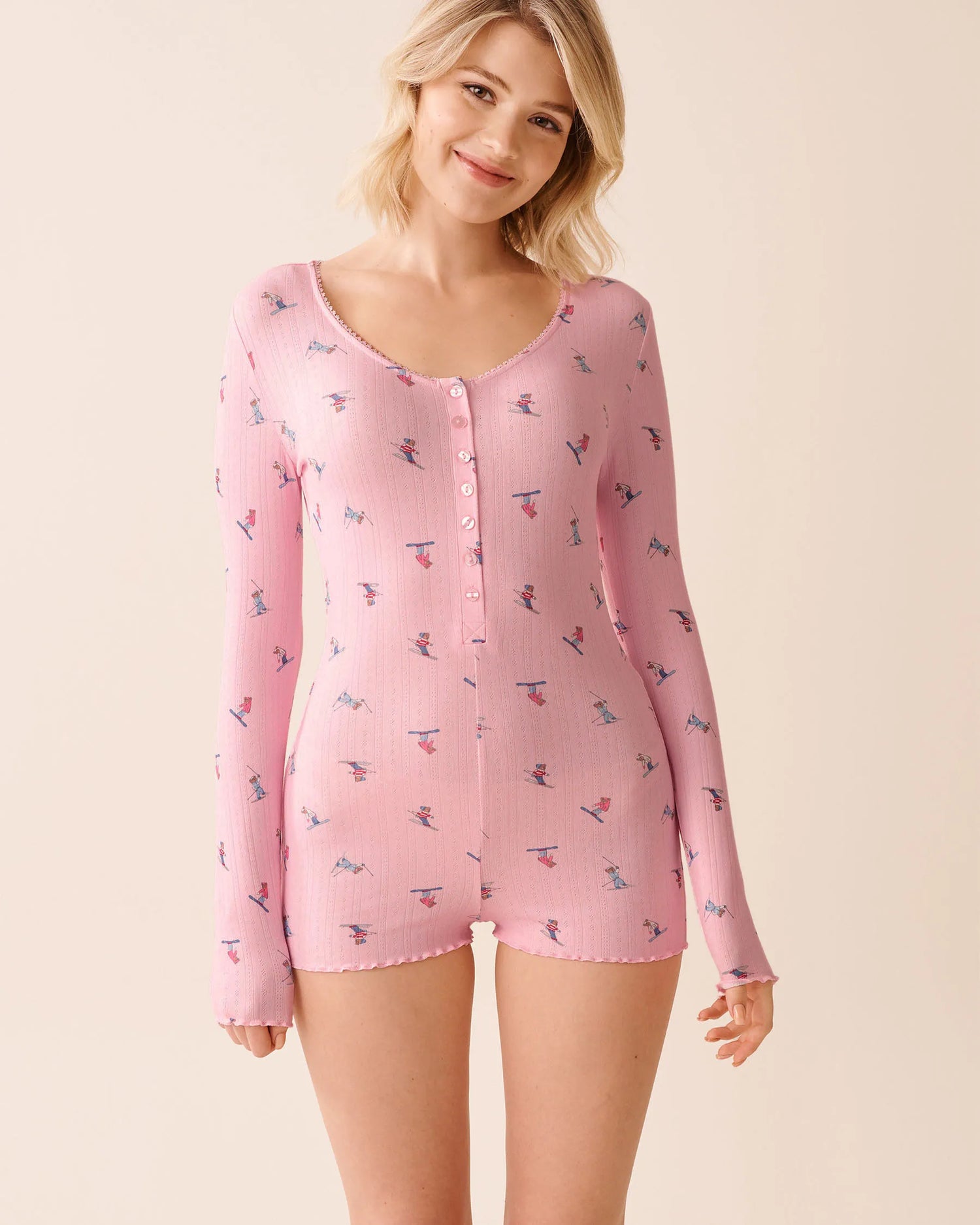 La Vie en Rose_Cherry Blossom Ski_Skiing Bear Print Pointelle Long Sleeve Romper_40300061_P60431_01