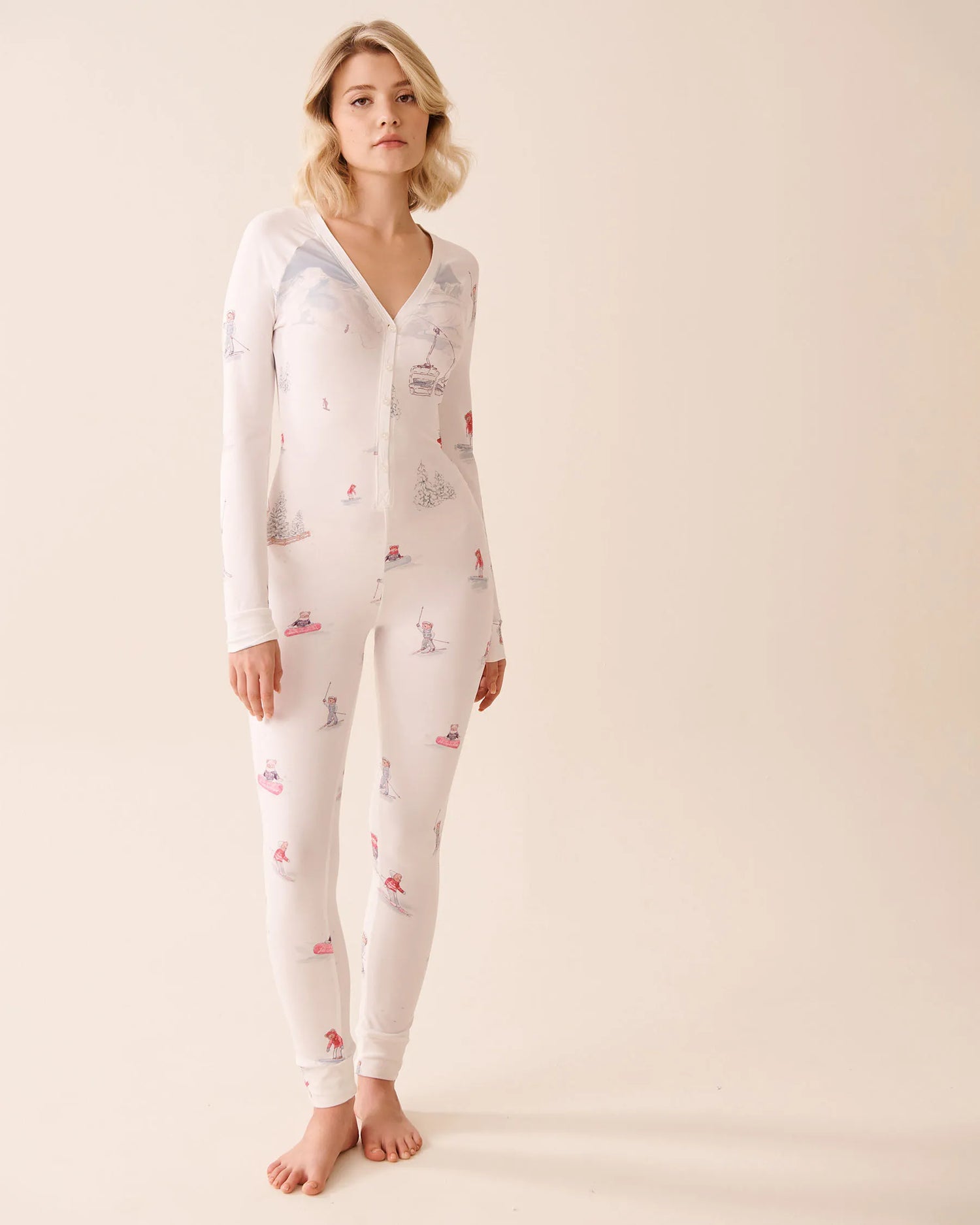 La Vie en Rose_Snow White Ski Placement_Apr�s-Ski Print Super Soft Long Sleeve Jumpsuit_40300063_P10549_01