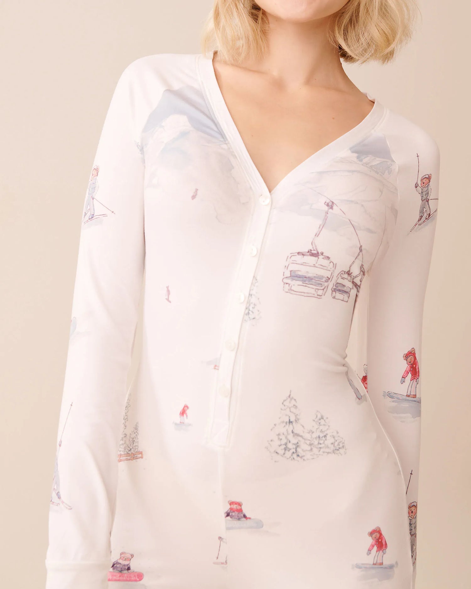 La Vie en Rose_Snow White Ski Placement_Apr�s-Ski Print Super Soft Long Sleeve Jumpsuit_40300063_P10549_03